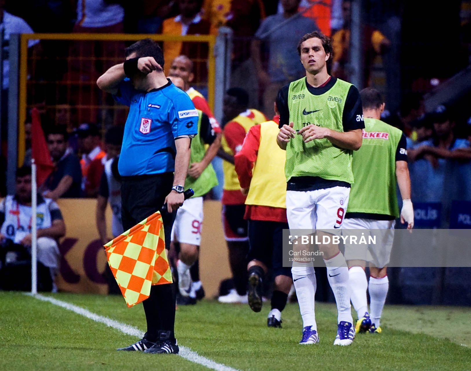 Johan Elmander, Galatasaray, värmer upp