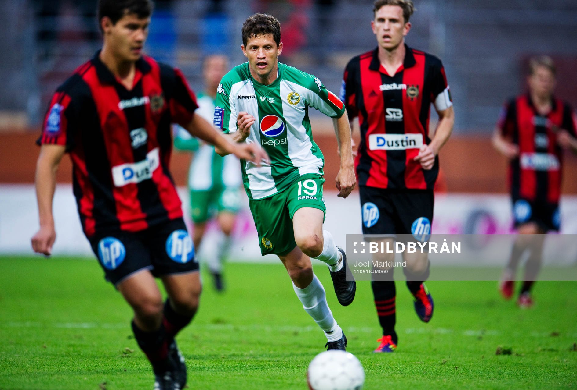 Paulinho Guará, Hammarby, jagar bollen