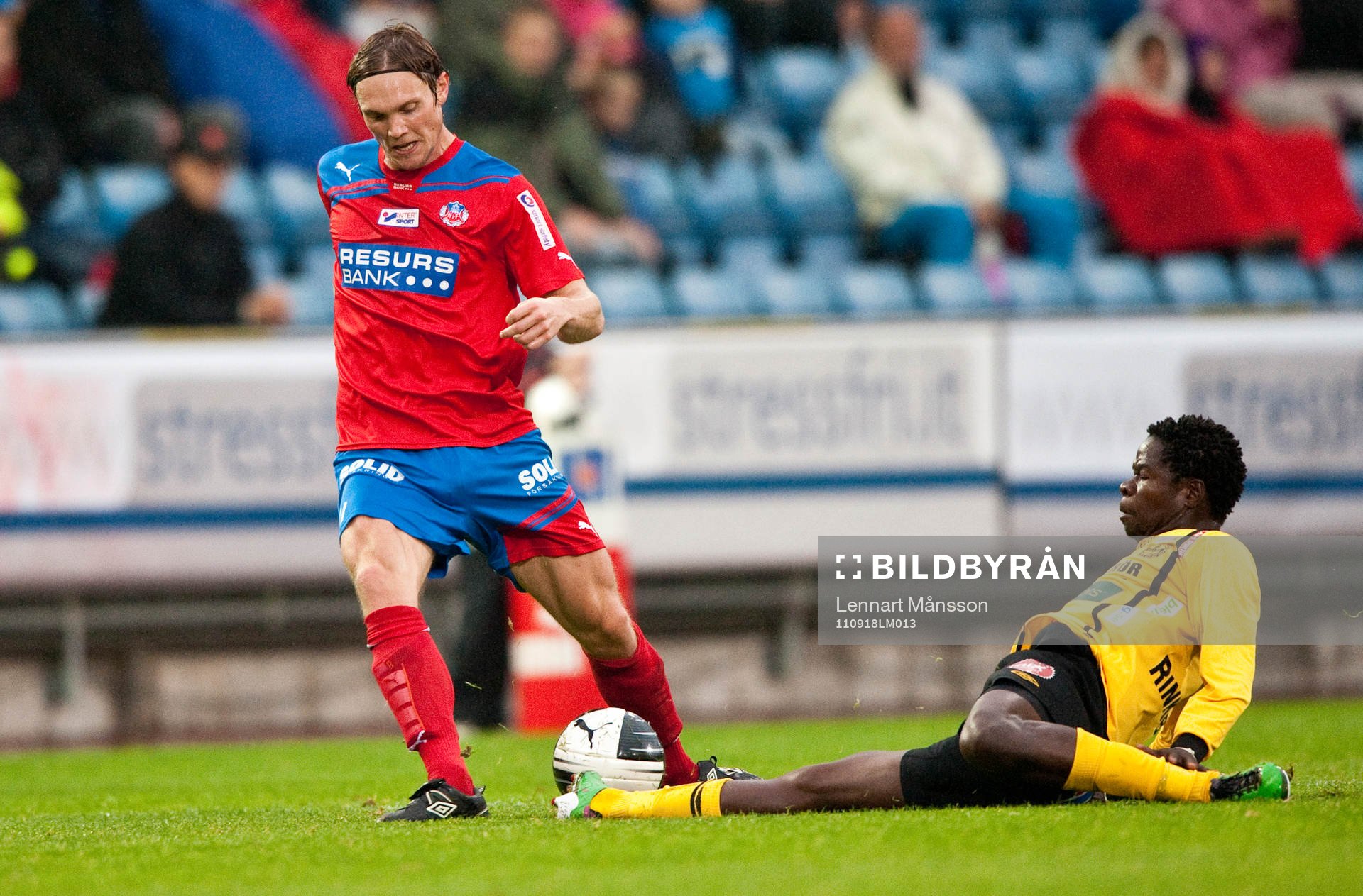 Thomas Sörum, Helsingborg och Patrick Osiako, Mjällby