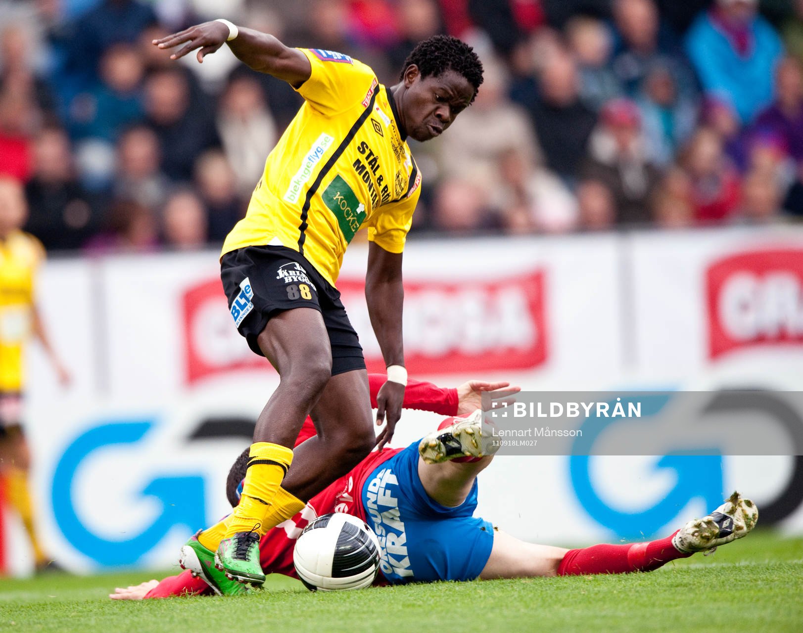 Patrick Osiako, Mjällby mot Ardian Gashi, Helsingborg