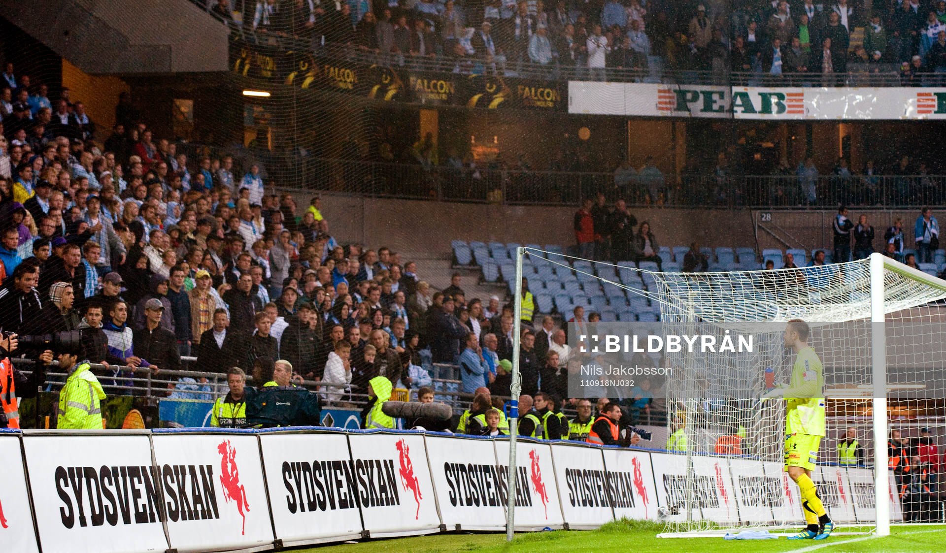 Viktor Noring, målvakt, Trelleborg får ta emot en del