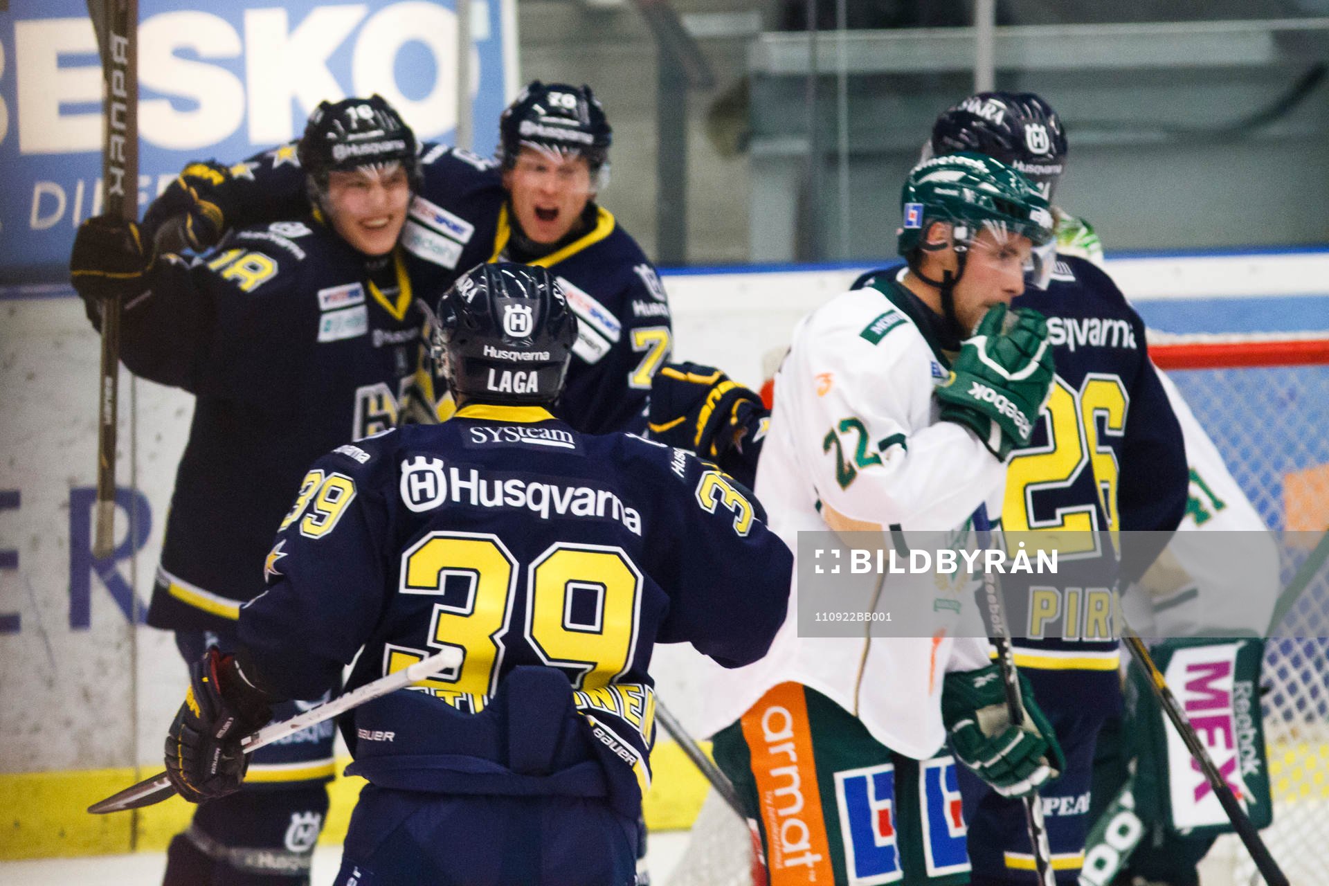 Jukka Voutilainen,  Jesper Fasth och Johan Davidsson, HV71