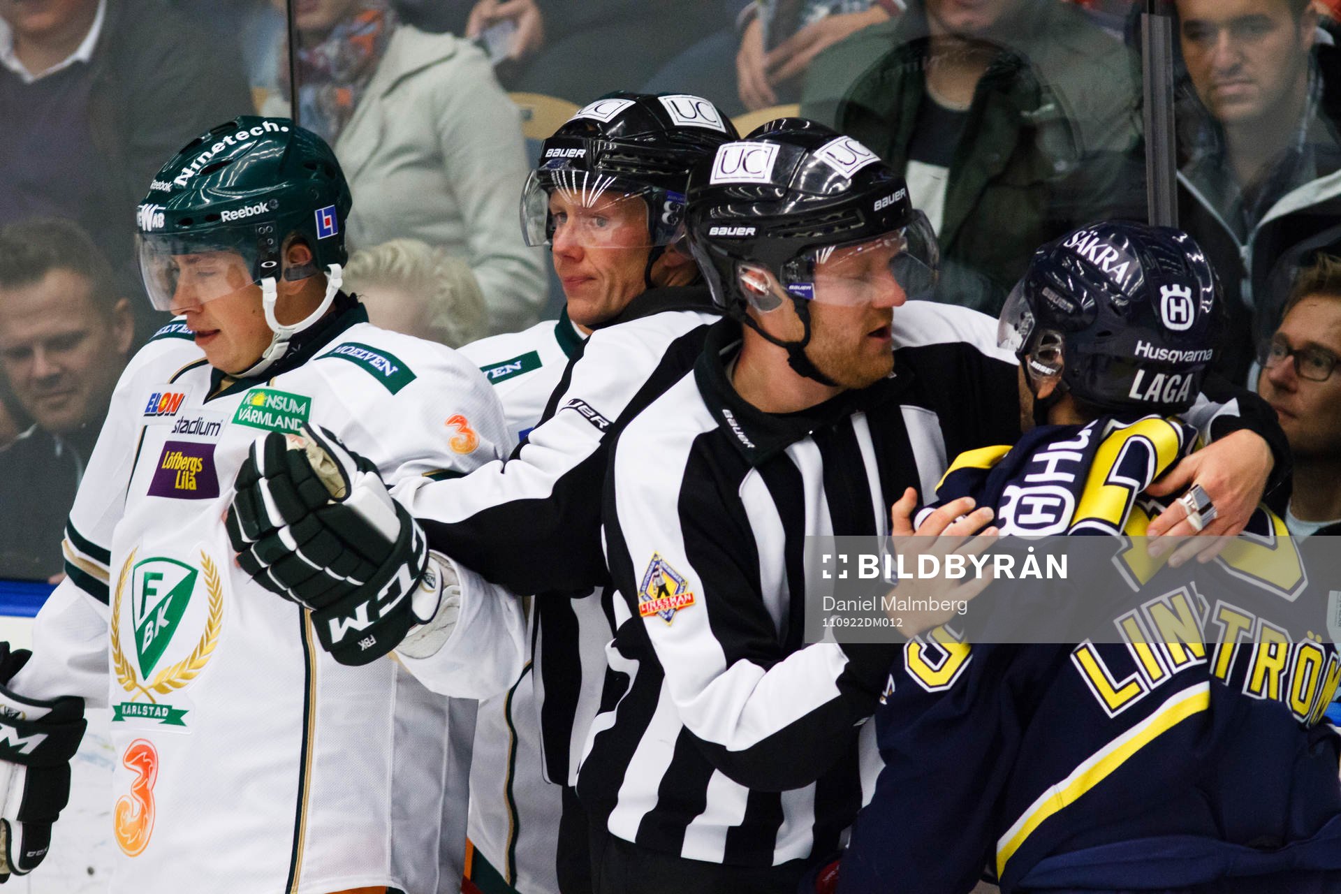 Bråk, slagsmål, här bl.a. Johan Lindström, HV71