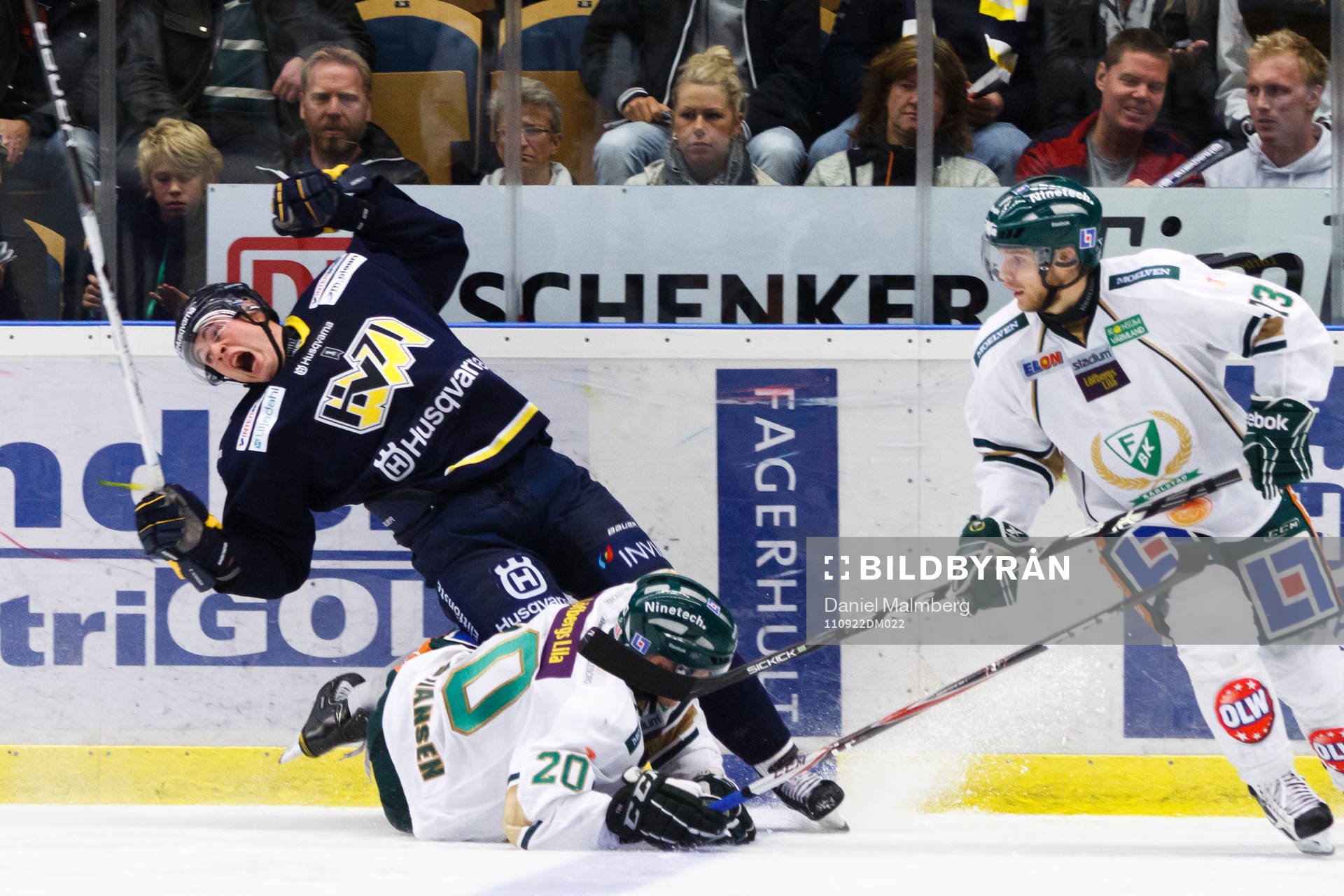 HV-spelare faller över Anders Bastiansen, Färjestad