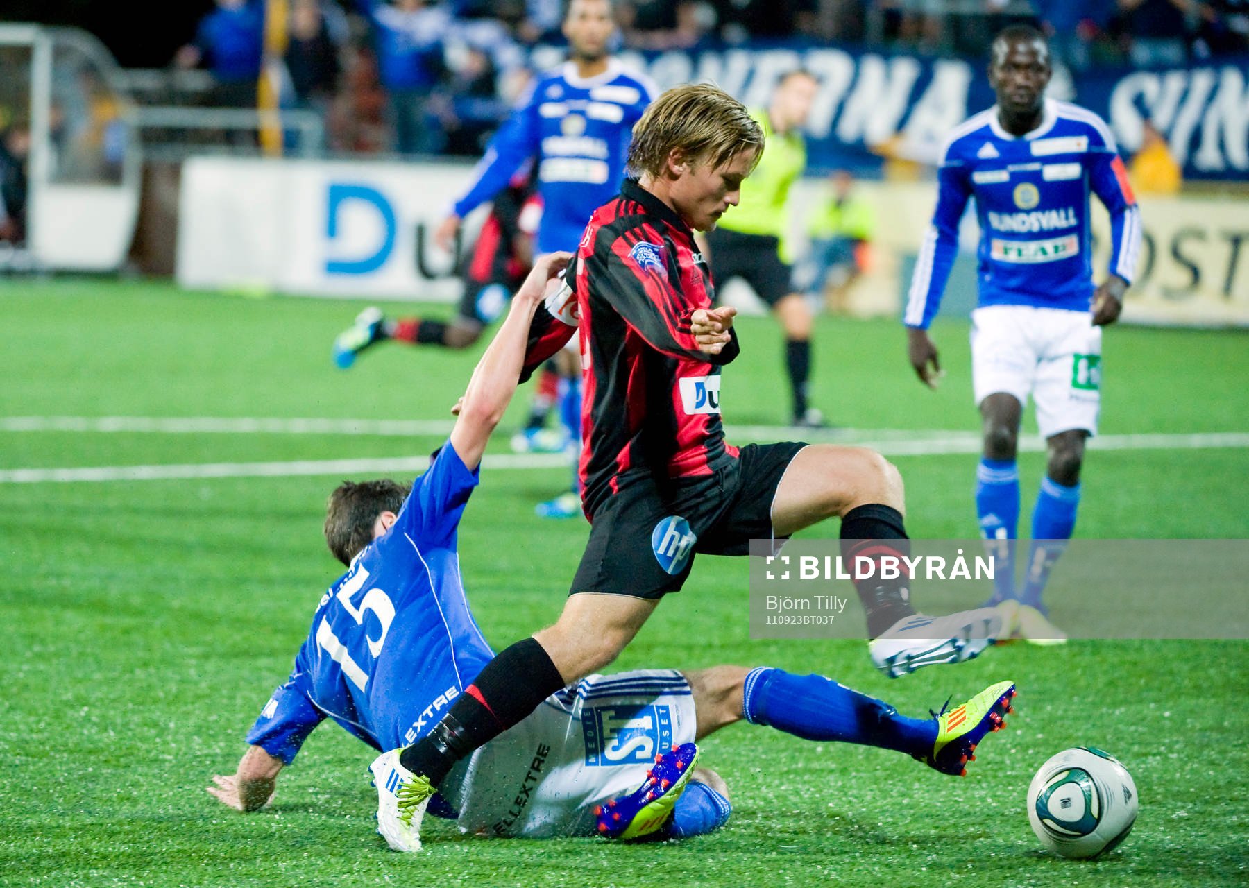  Nicklas Bärkroth, Brommapojkarna.