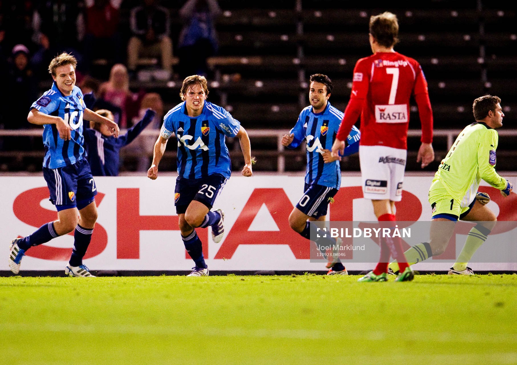  Sebastian Rajalakso, Djurgården, jubel efter att ha gjort 1-0 i första halvlek.