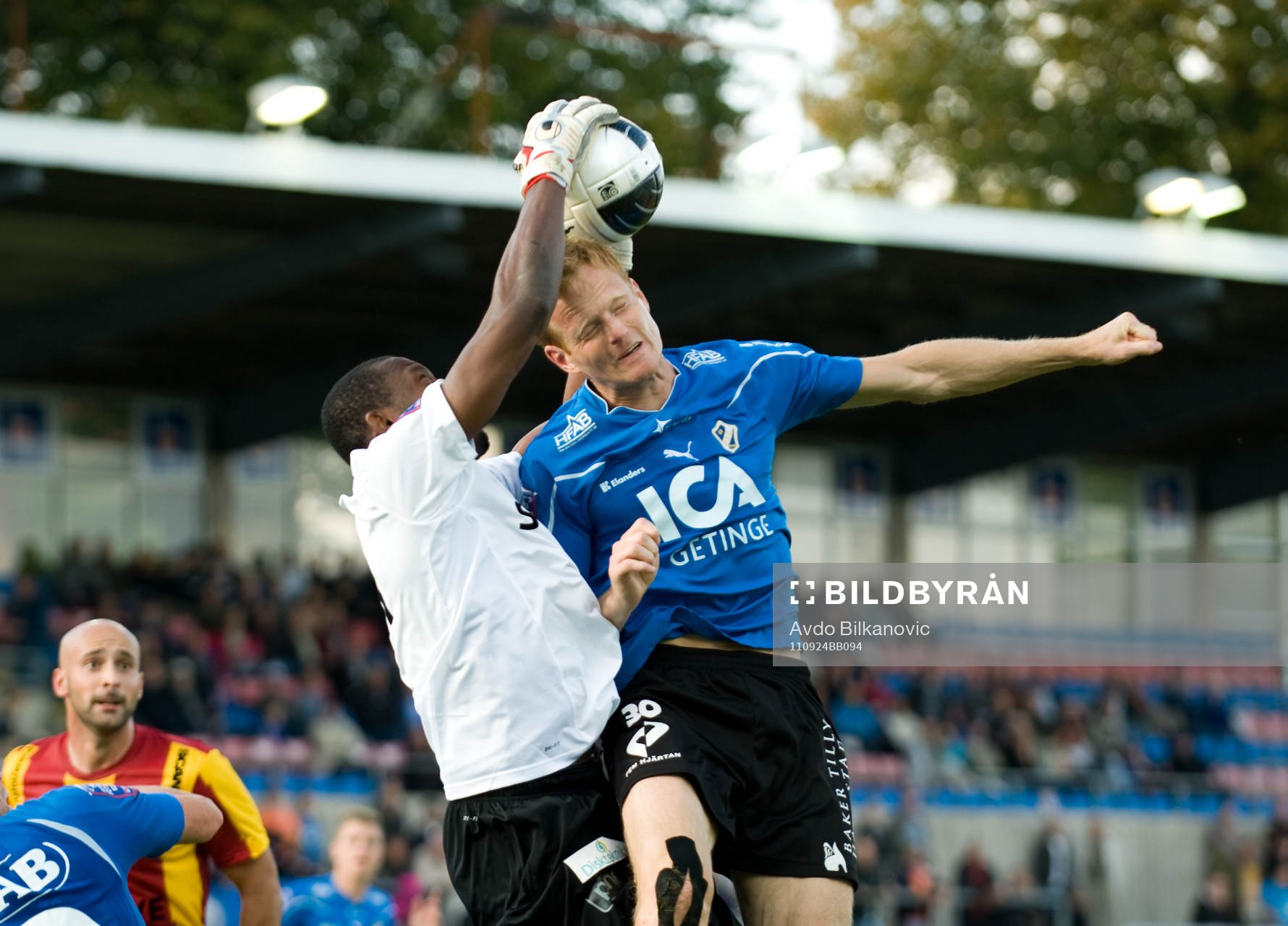 Michael Svensson, Halmstad, Dwayne Miller, målvakt,