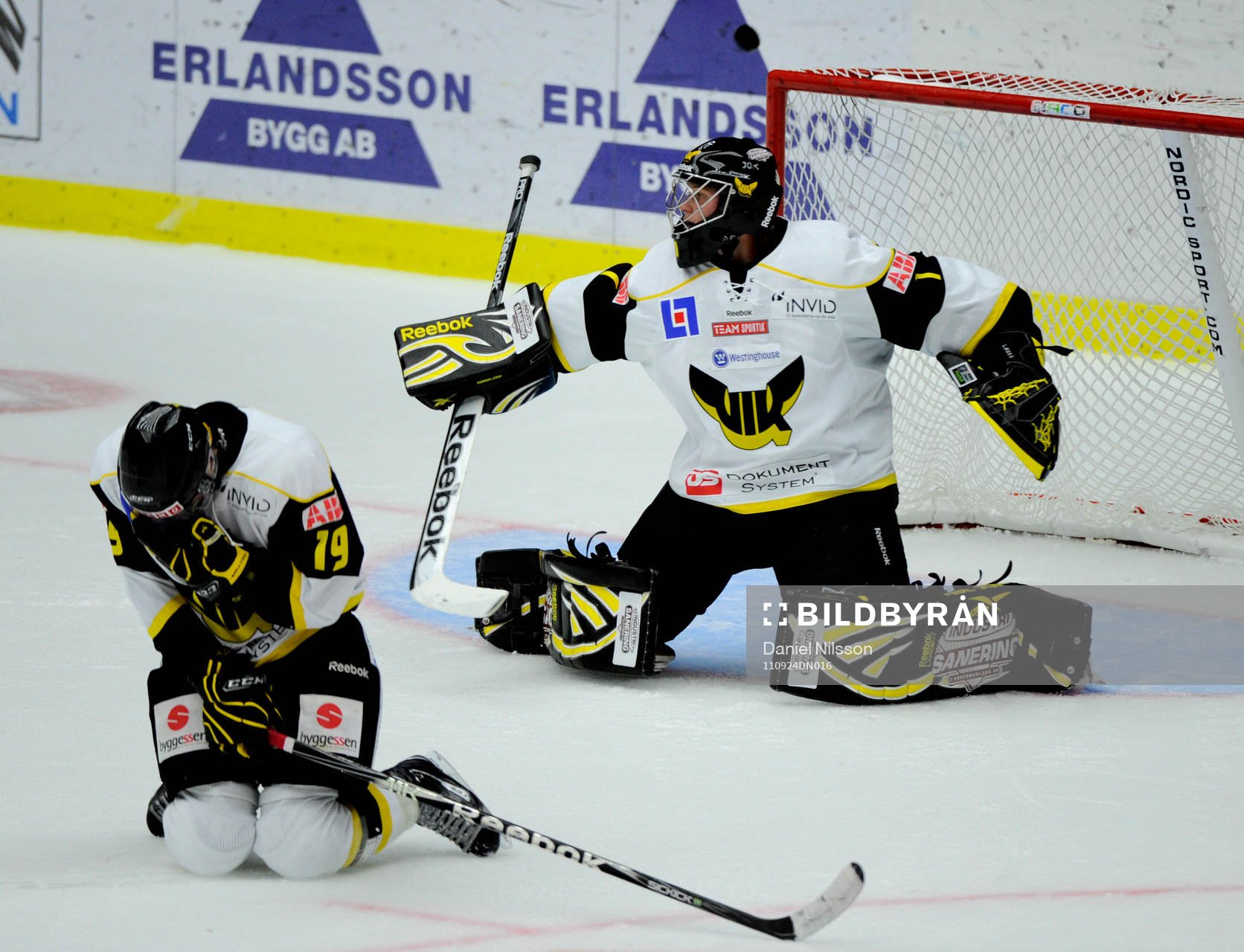 Andreas Lindh och Lars Johansson, målvakt, Västerås