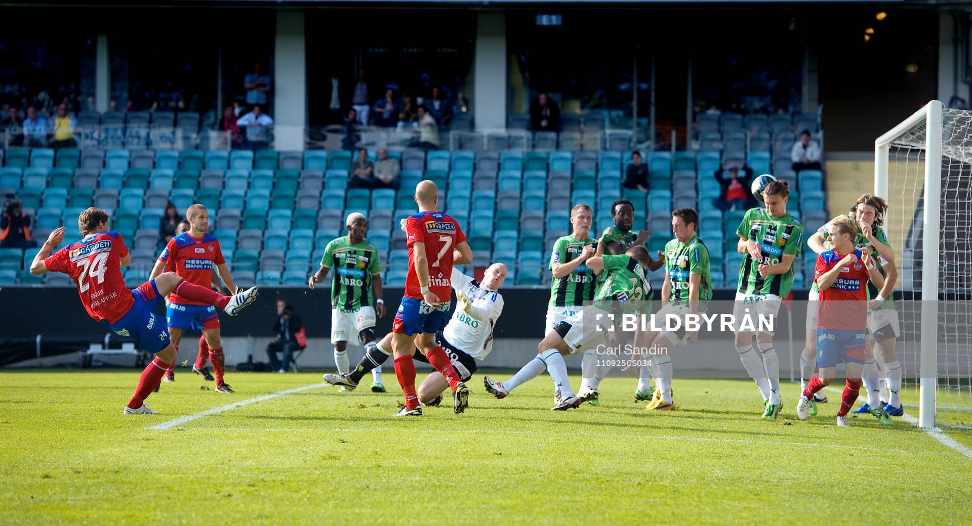 Erlend Hanstveit, Helsingborg, skjuter 1-0