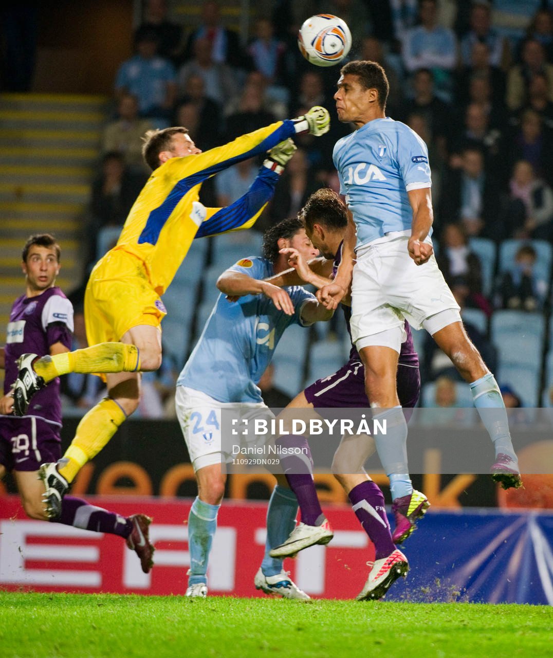 Mathias Ranegie, Malmö reducerar till 1-2 och blir tacklad