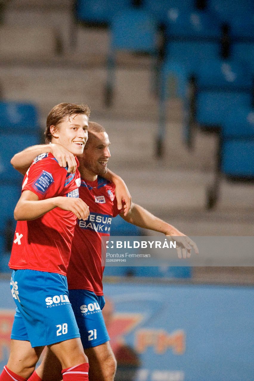  Simon Thern, Christoffer Andersson, Helsingborg, jubel, 2-0.
