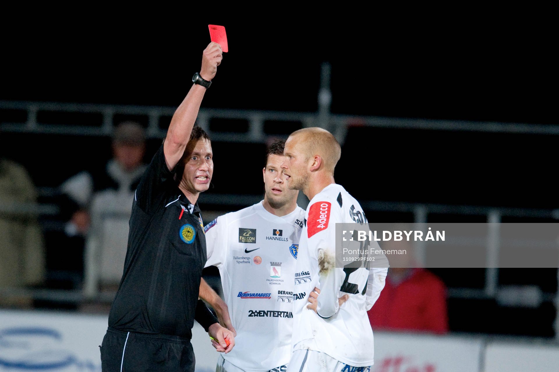 Magnus Ahlsen, domare, Robin Ganemyr, Falkenberg, utvisad