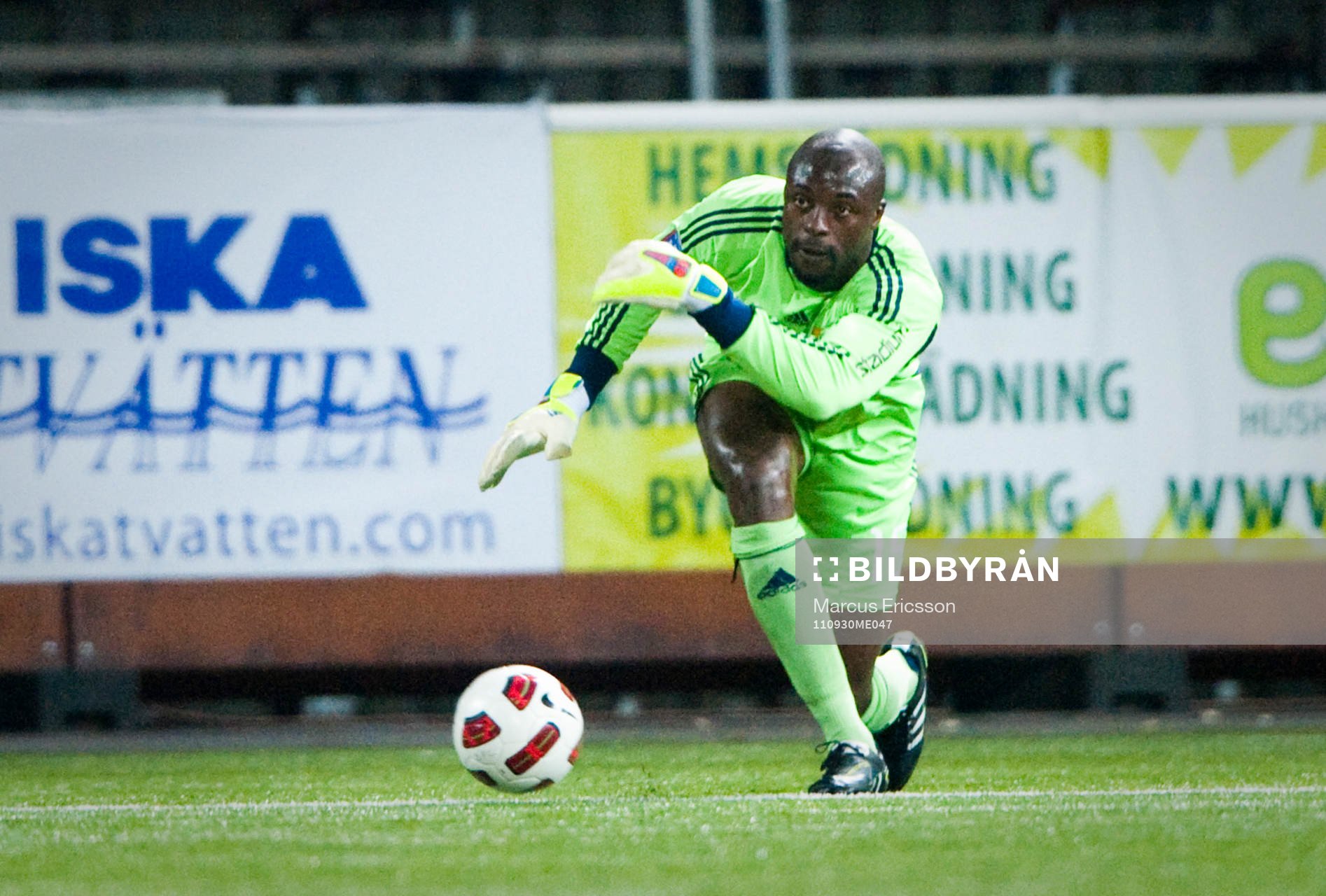 Pa Dembo Touray, målvakt