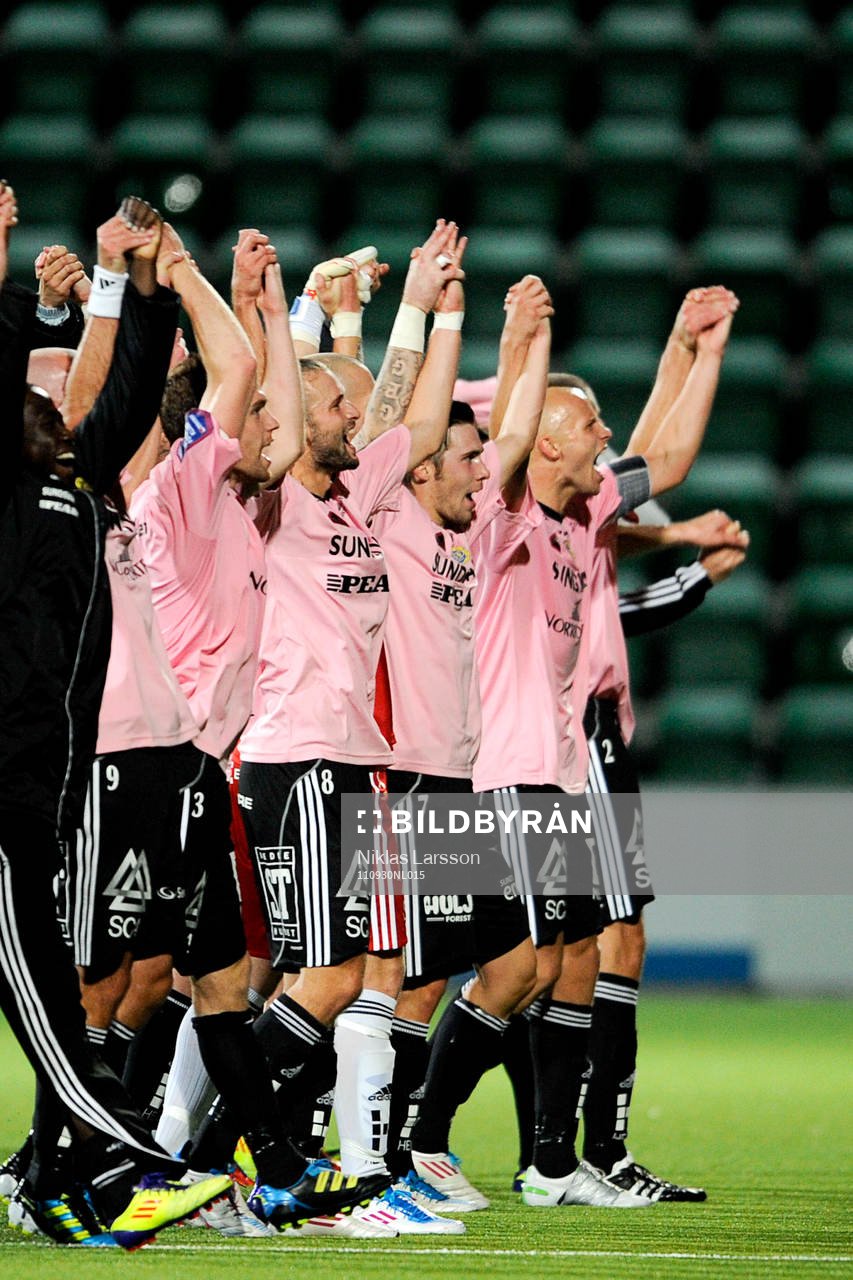 Sundsvallsspelarna tackar fansen