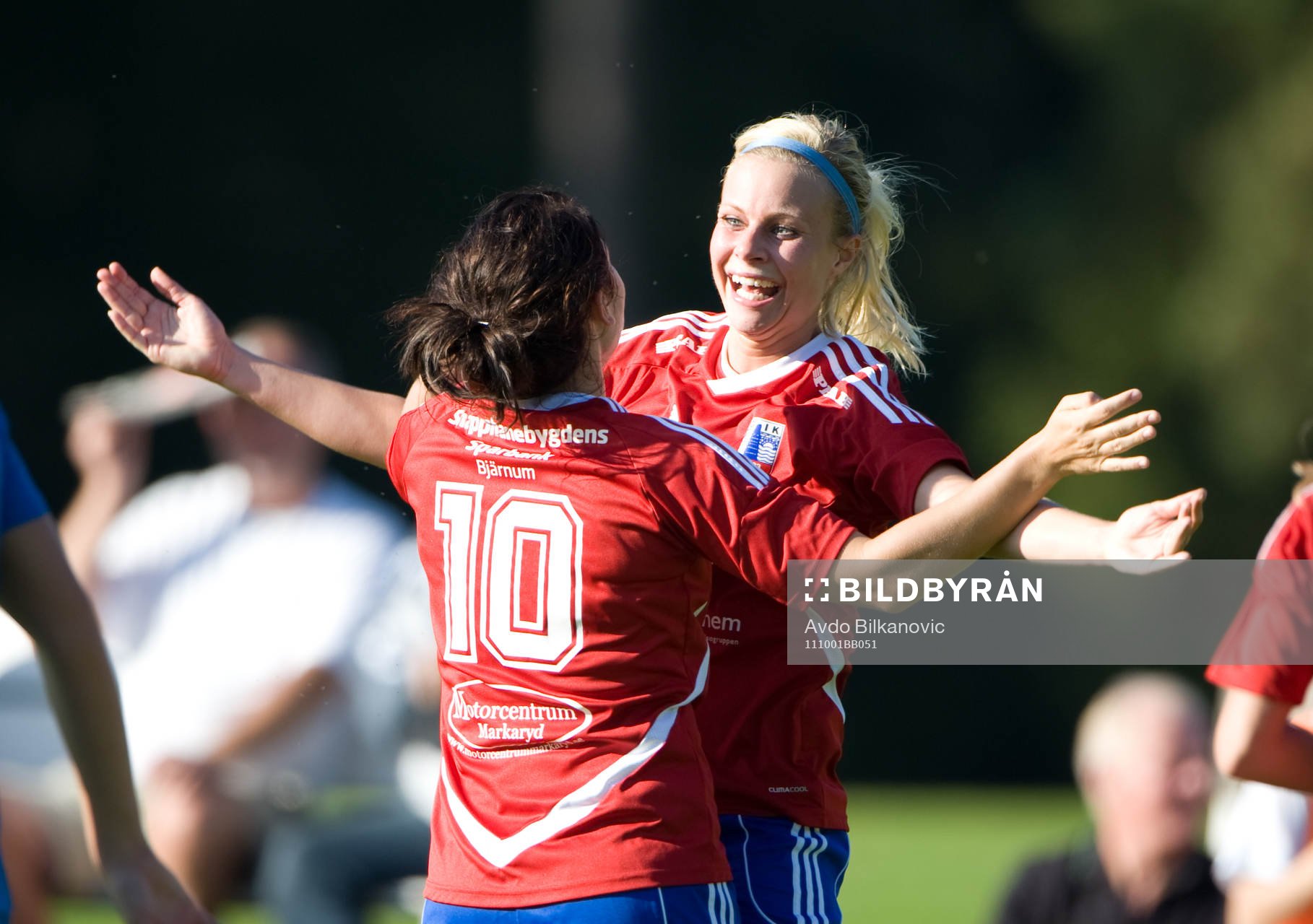    Johanna Andersson och Sofie Andersson, Vittsjö (Jubel)