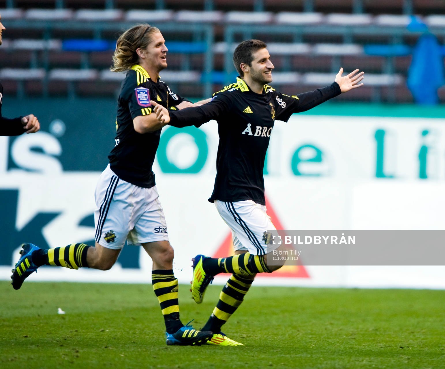 Martin Lorentzson och Gabriel Özkan, AIK, jubel