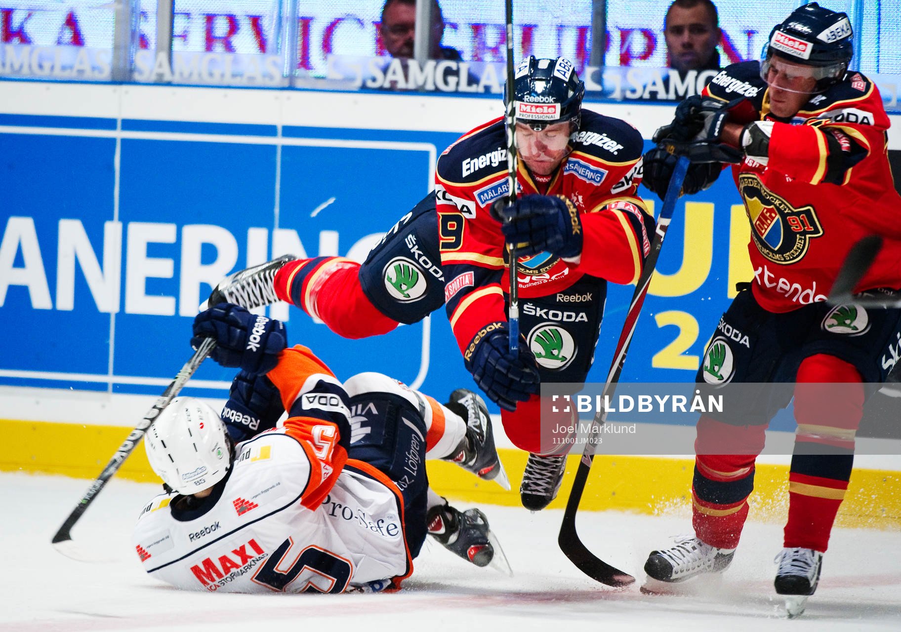 Liam Reddox, Växjö, krockar med Jimmie Ölvestad,