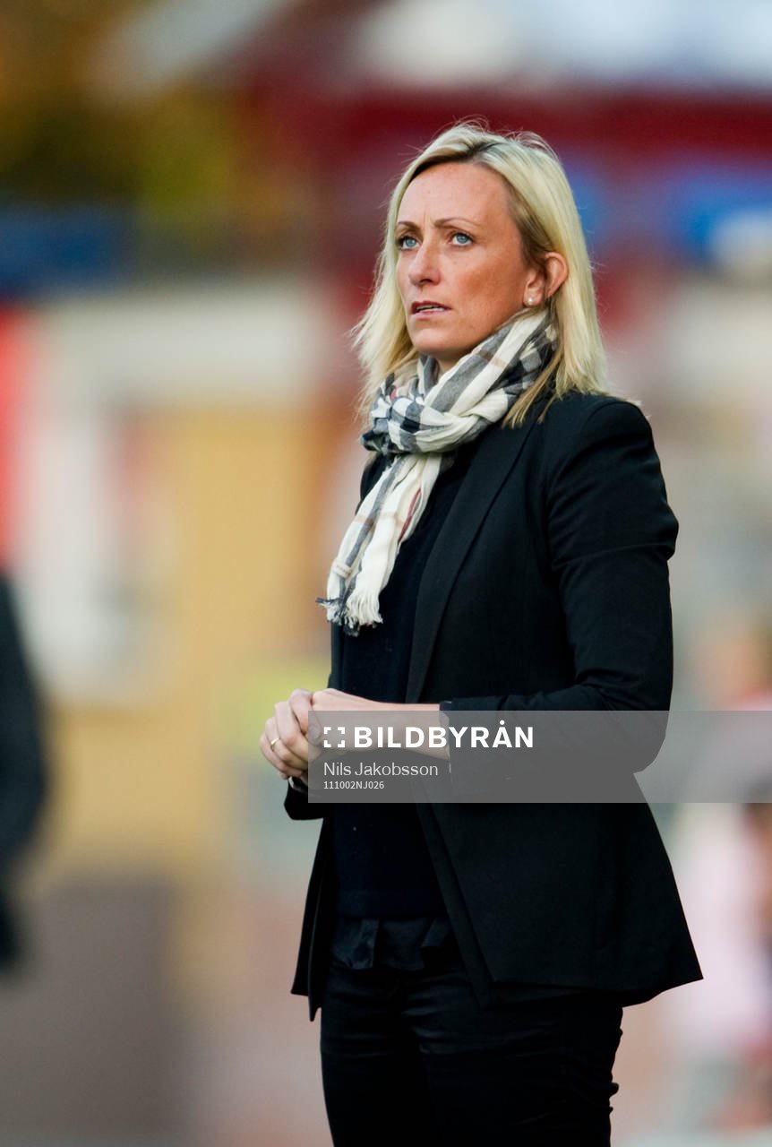 Elisabet Gunnarsdottir, tränare
