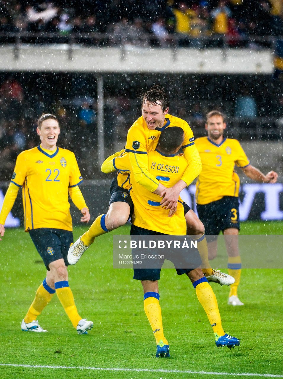 Kim Källström jubel med Martin Olsson