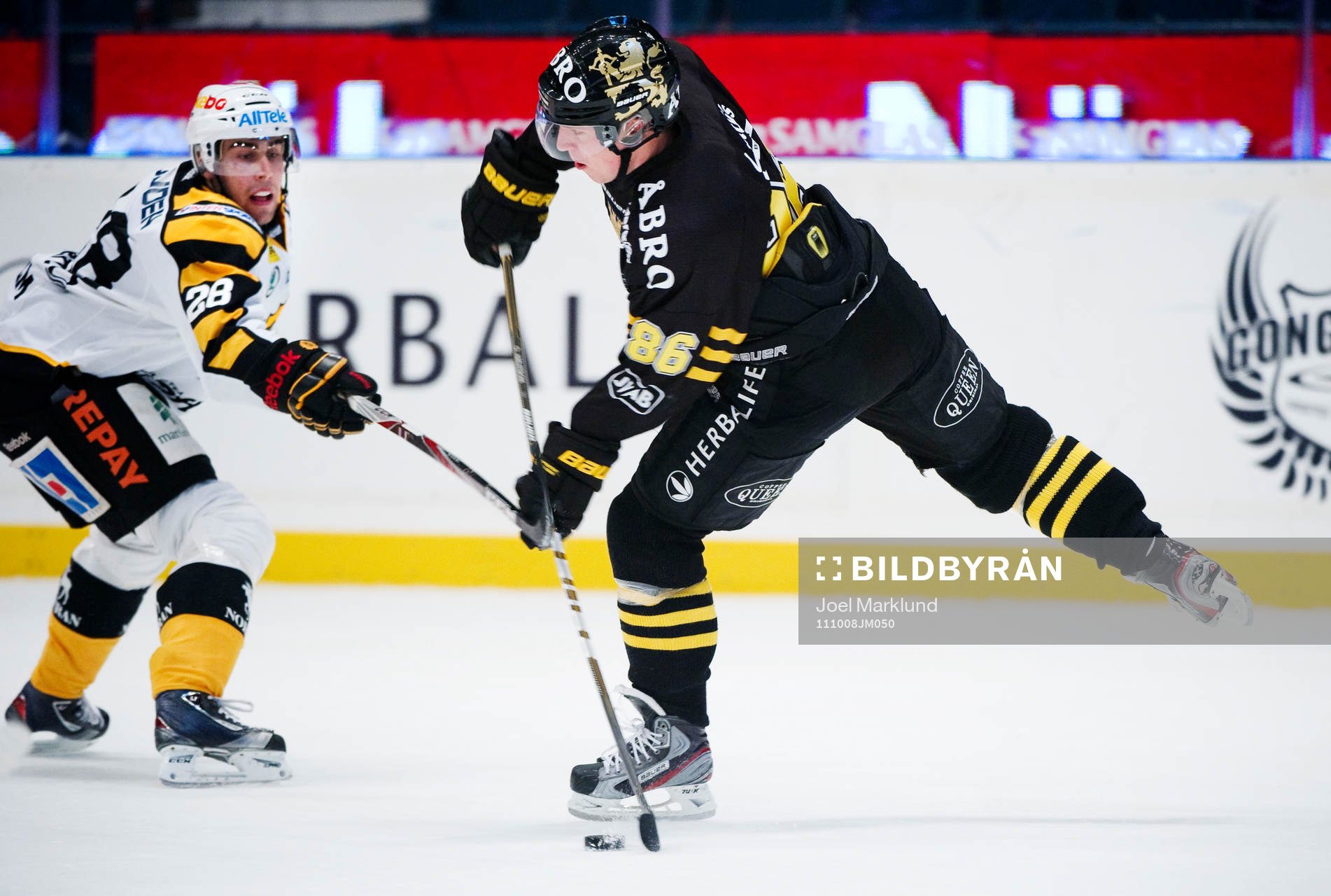 Oscar Ahlström, AIK, skjuter