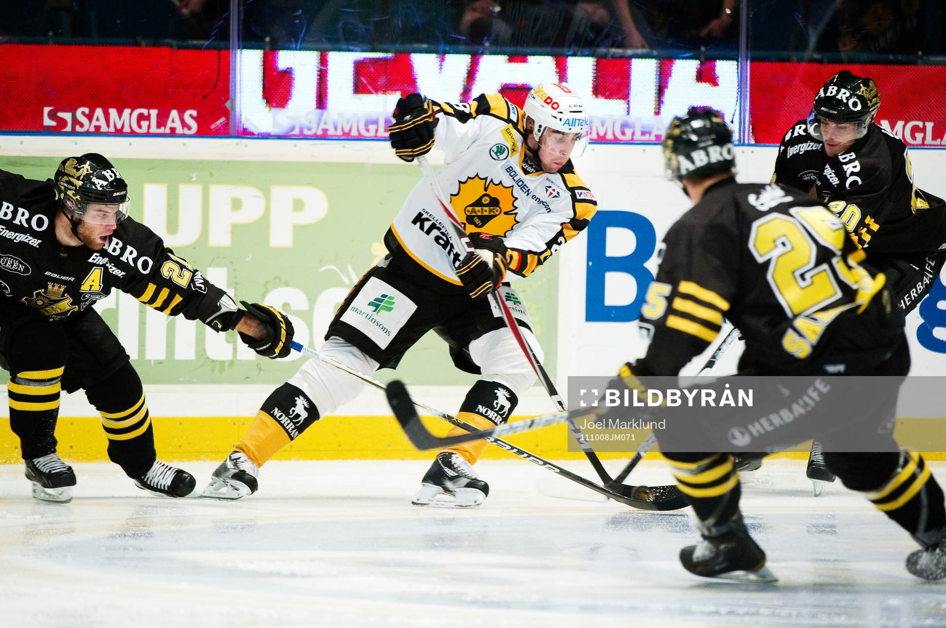 Johan Alm, Skellefteå, dribblar