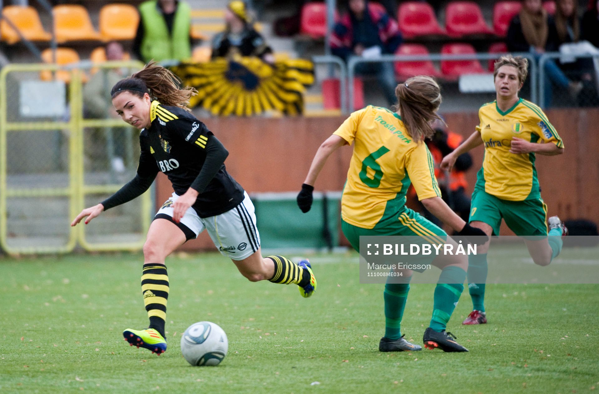 Fotboll, Norrettan, Division 1 Norra, Dam, AIK -