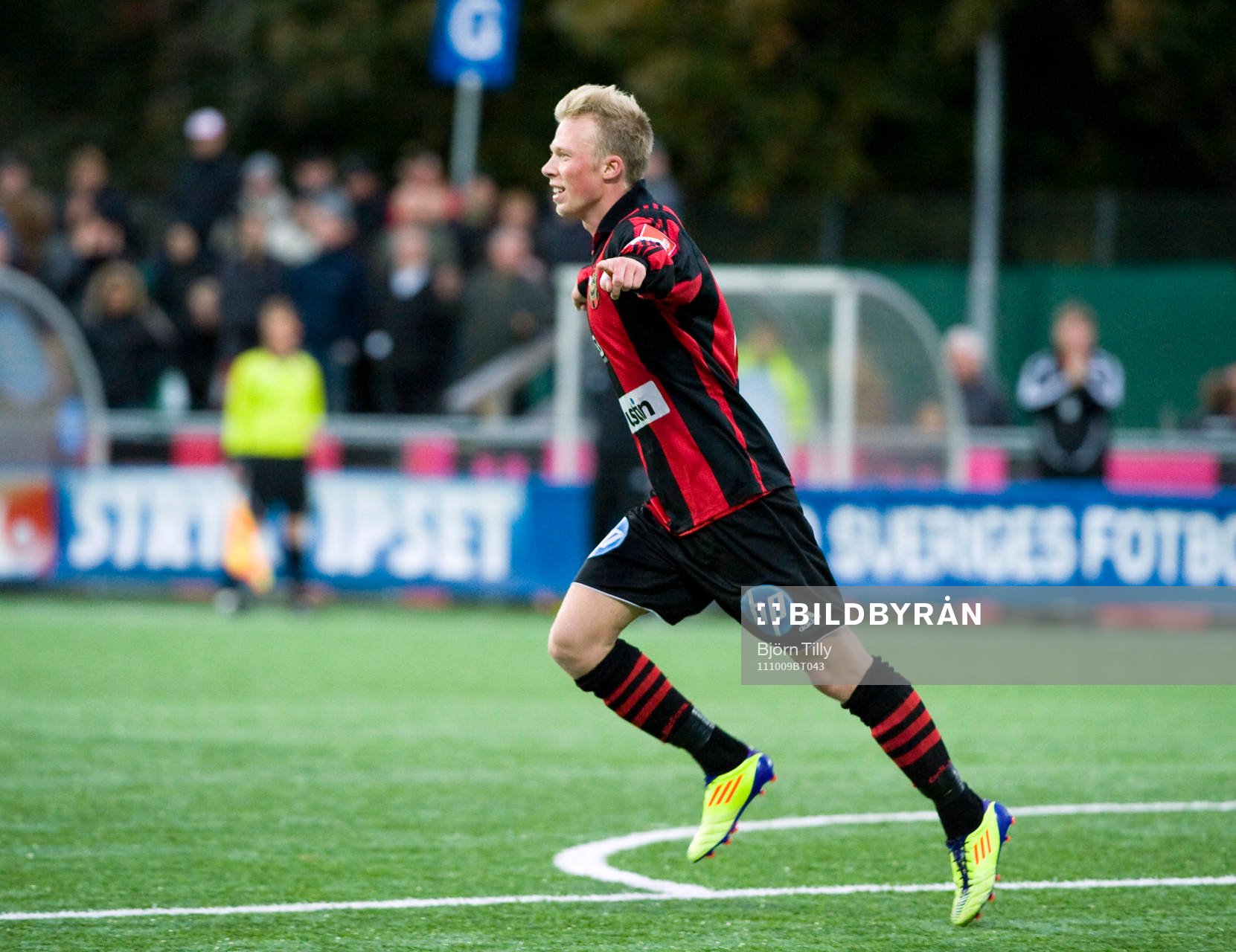 Pontus Åsbrink, Brommapojkarna, jubel