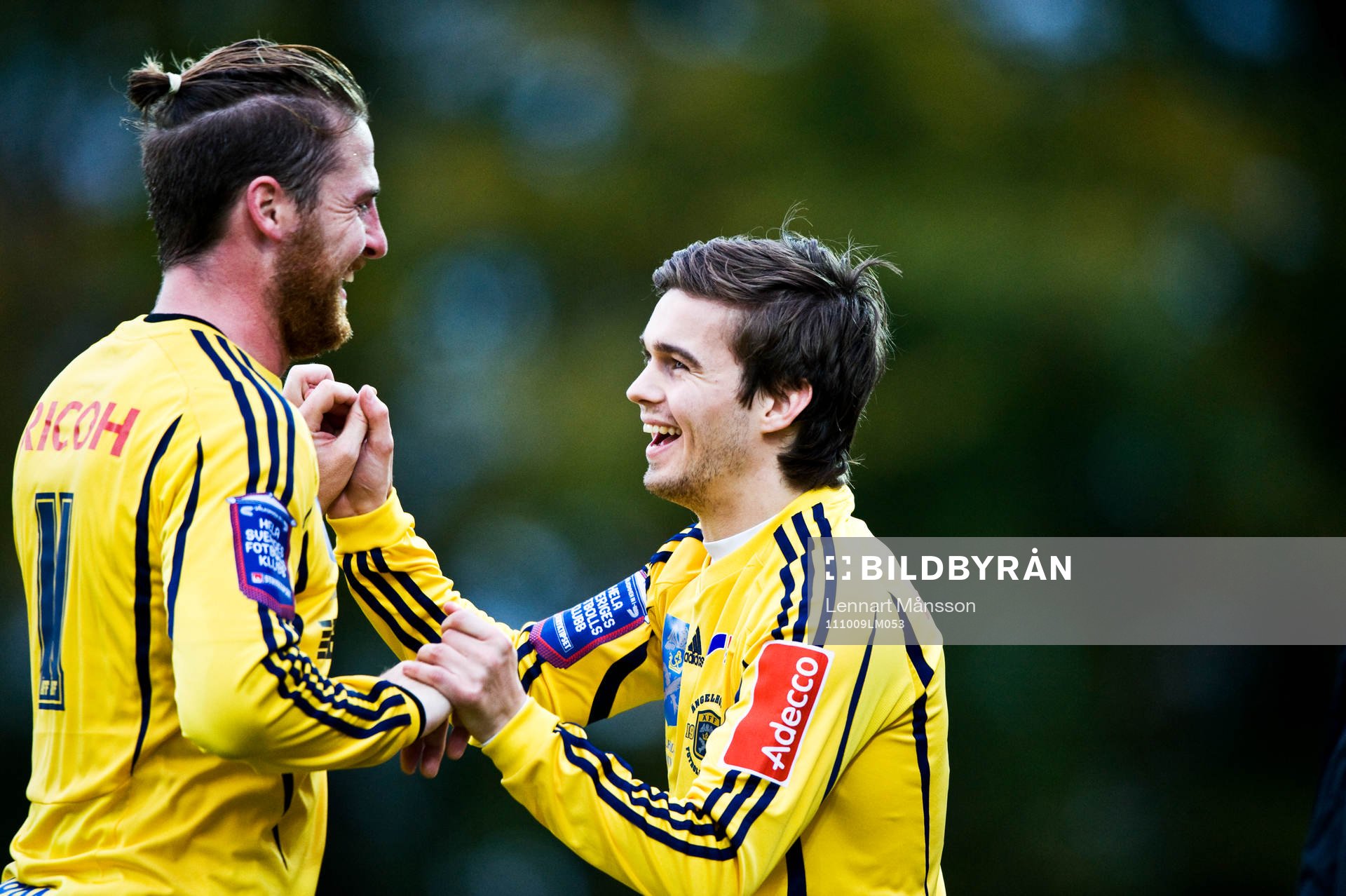  Björn Westerblad och Hei ar Geir Júlíusson. Jubel, glädje.