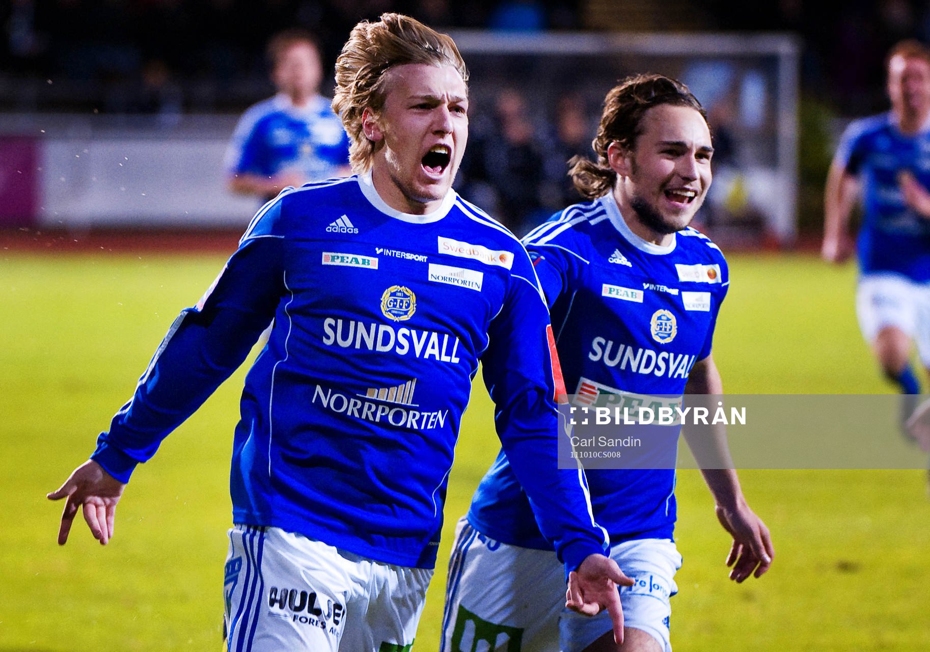  Emil Forsberg, Kevin Walker, Sundsvall, jubel.