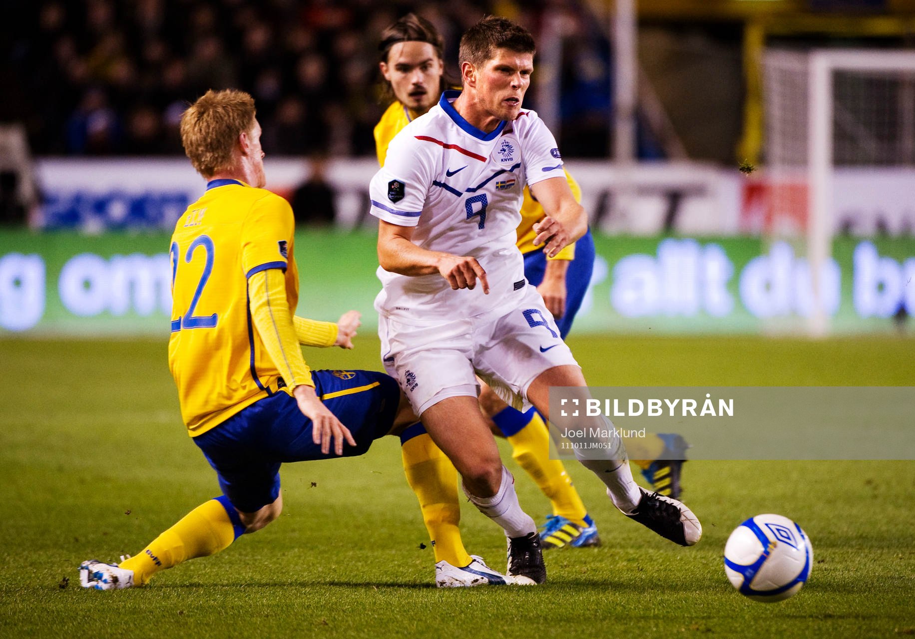 Rasmus Elm, Sverige, stoppar Klaas Jan Huntelaar, Holland