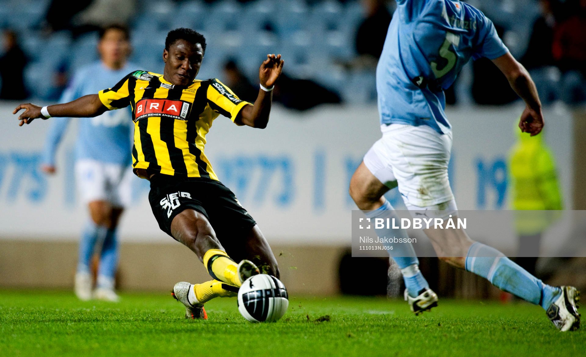 Dominic Chatto, Häcken