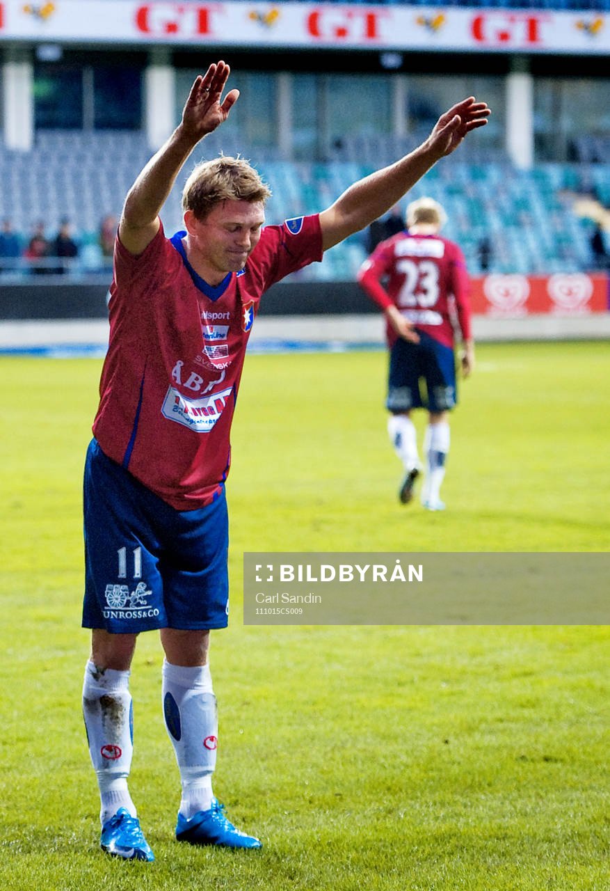 Marcus Allbäck, Örgryte, jubel, bugar sig för