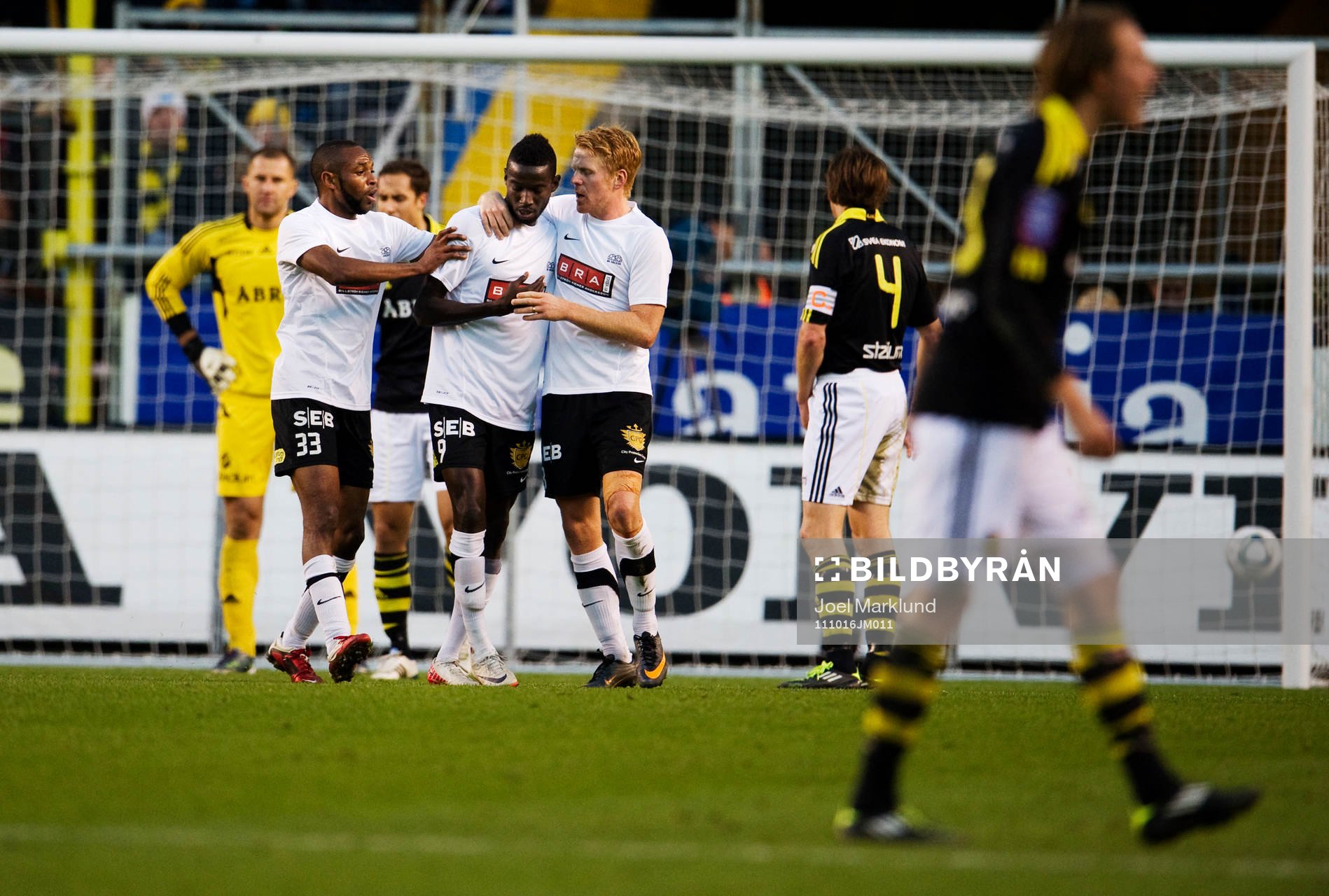 Dioh Williams, Häcken, kramas om