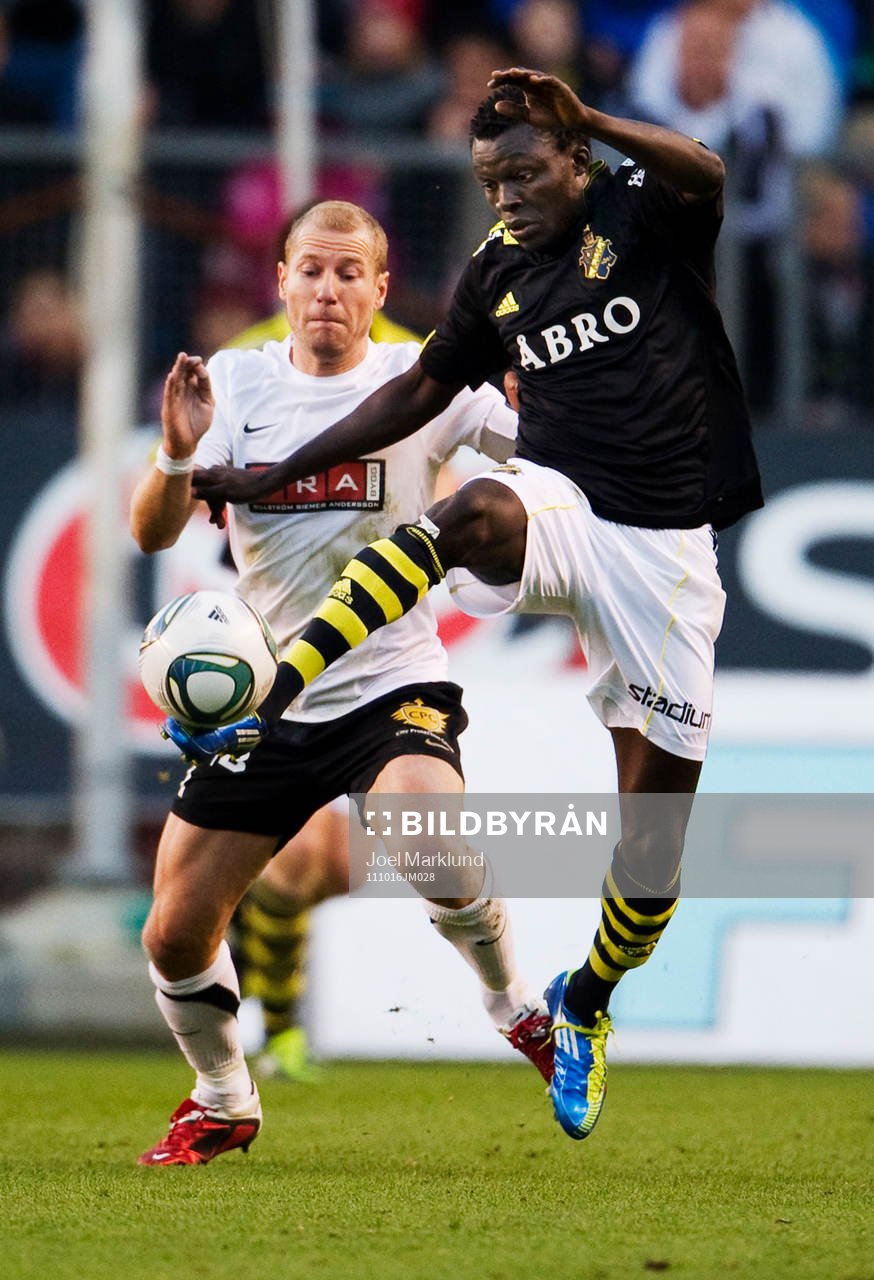 Jonas Henriksson, Häcken, är i hasorna på Lalawele