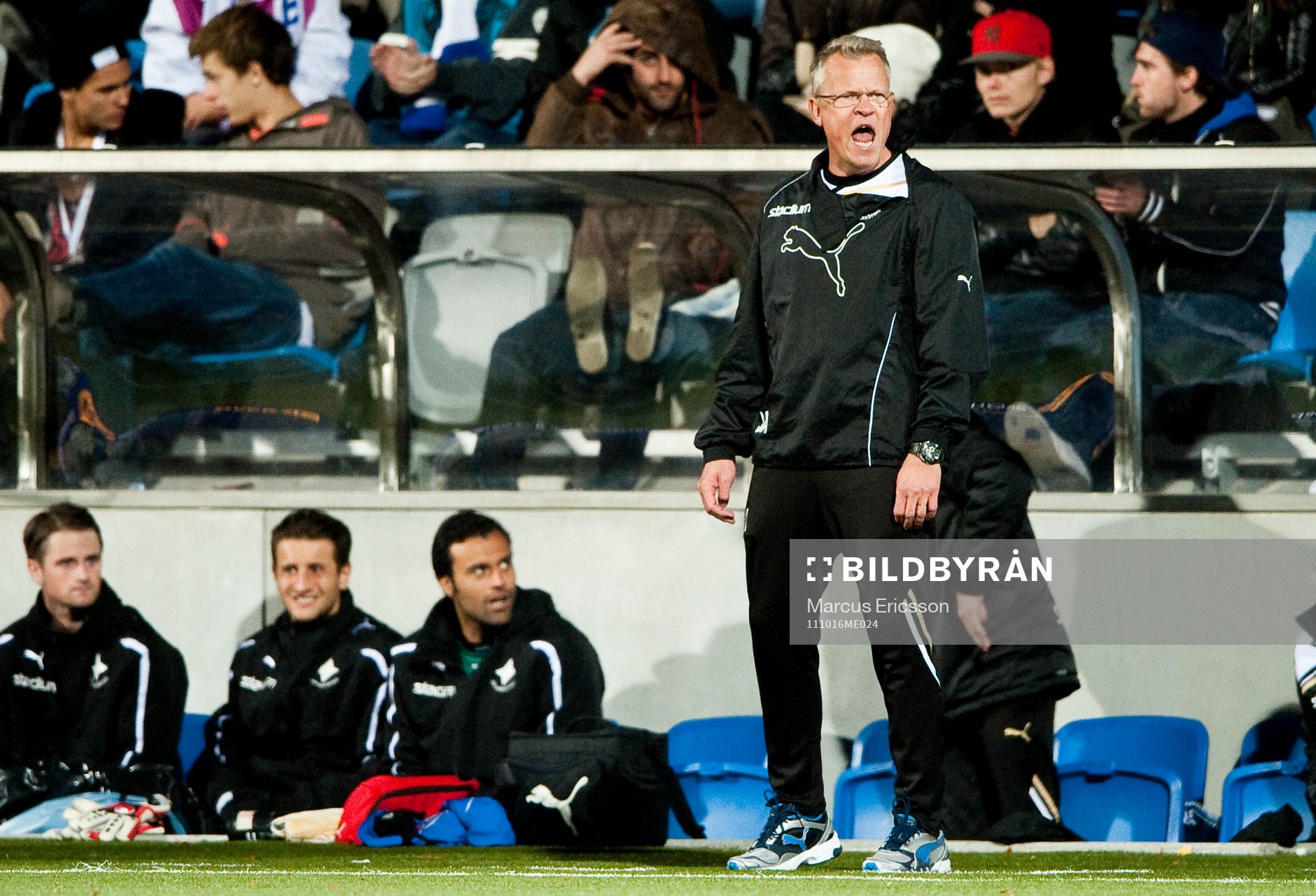 Jan Andersson, tränare Norrköping ryter i, skriker