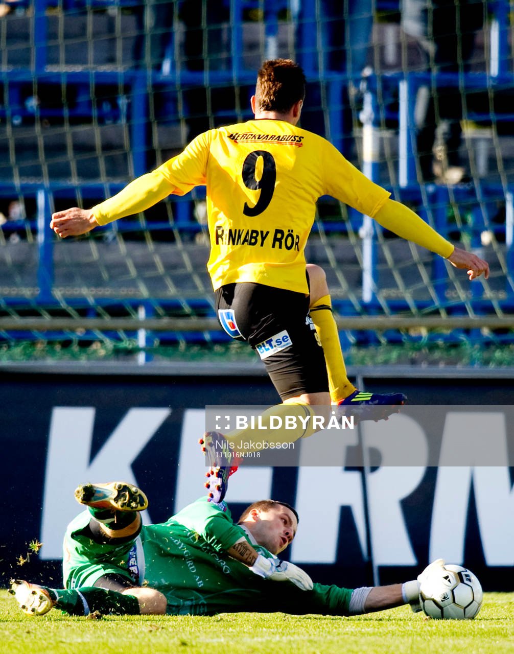  Peter Gitselov, Mjällby, Zlatan Azinovic, målvakt, Trelleborg.