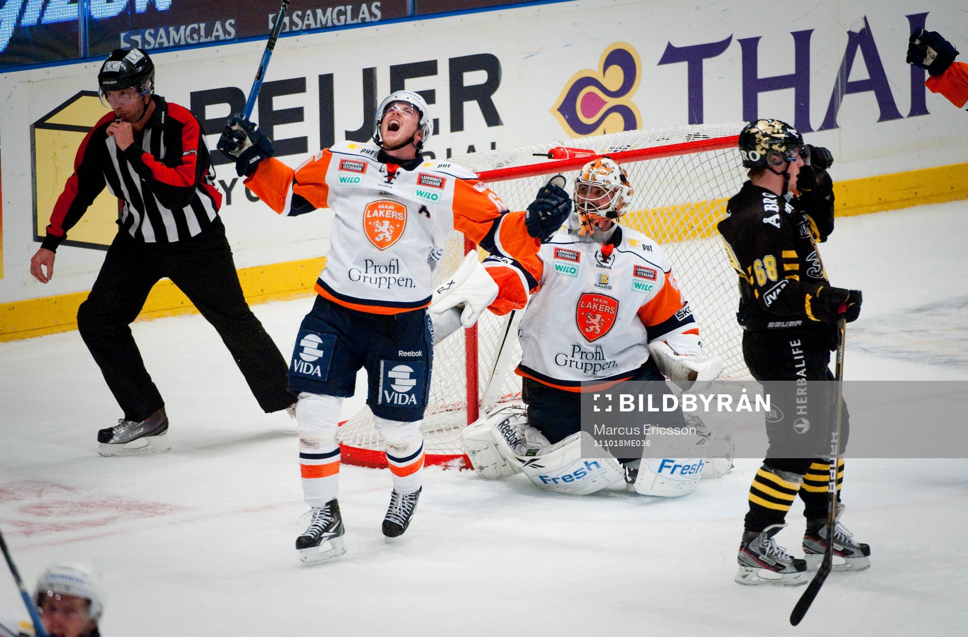 Erik Josefsson, Växjö skriker ut sin glädje på