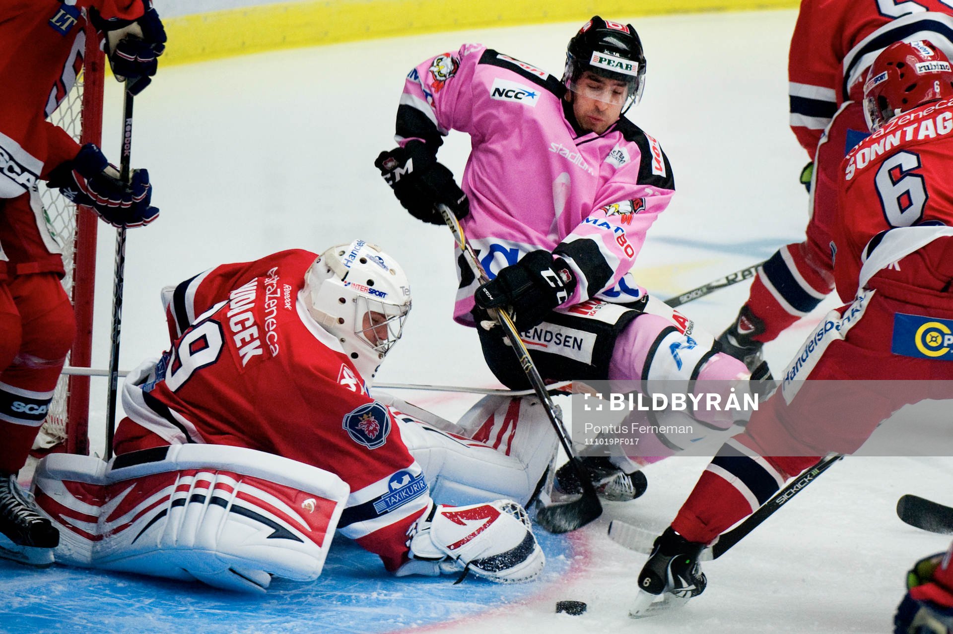 Julius Hudácek, målvakt,  Södertälje, J.D Forrest,