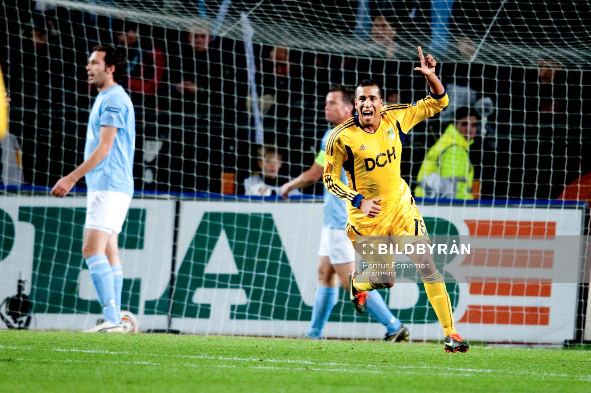Fininho, Metalist, jubel, 1-2