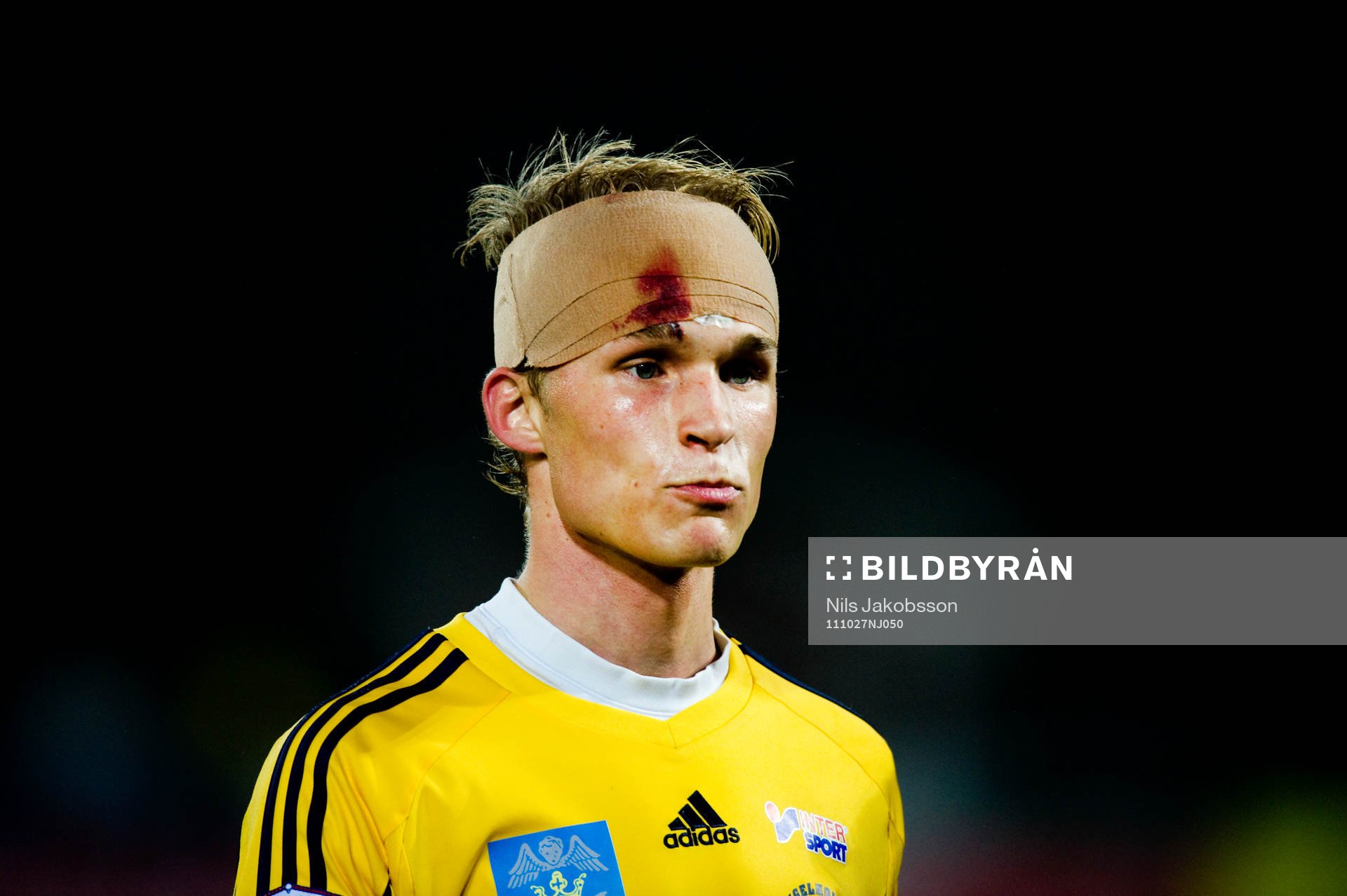 Sebastian Andersson, Ängelholm med blodigt bandage. Skada,