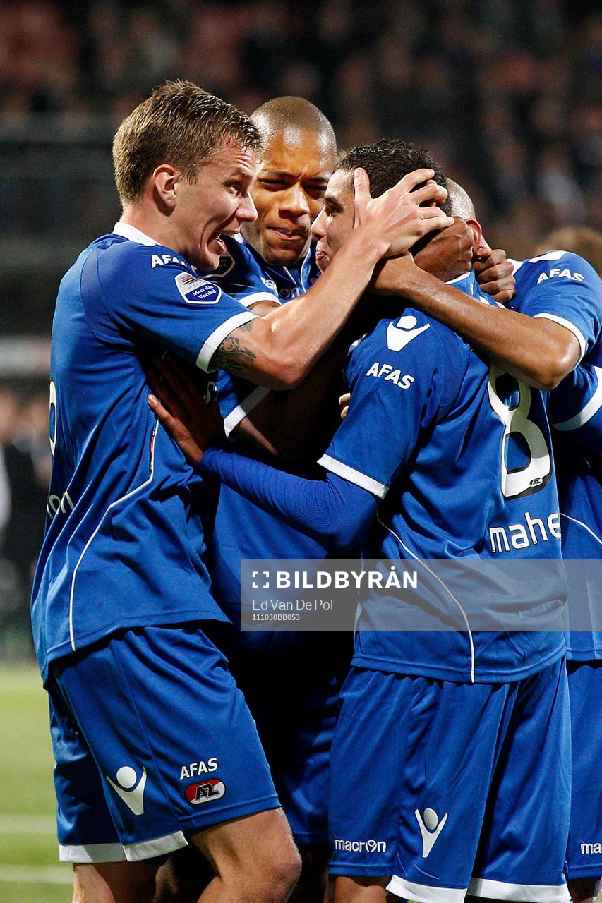  Adam Maher, AZ, jubel efter sitt  0-1 med Pontus Wernbloom och Charlison Benschop.