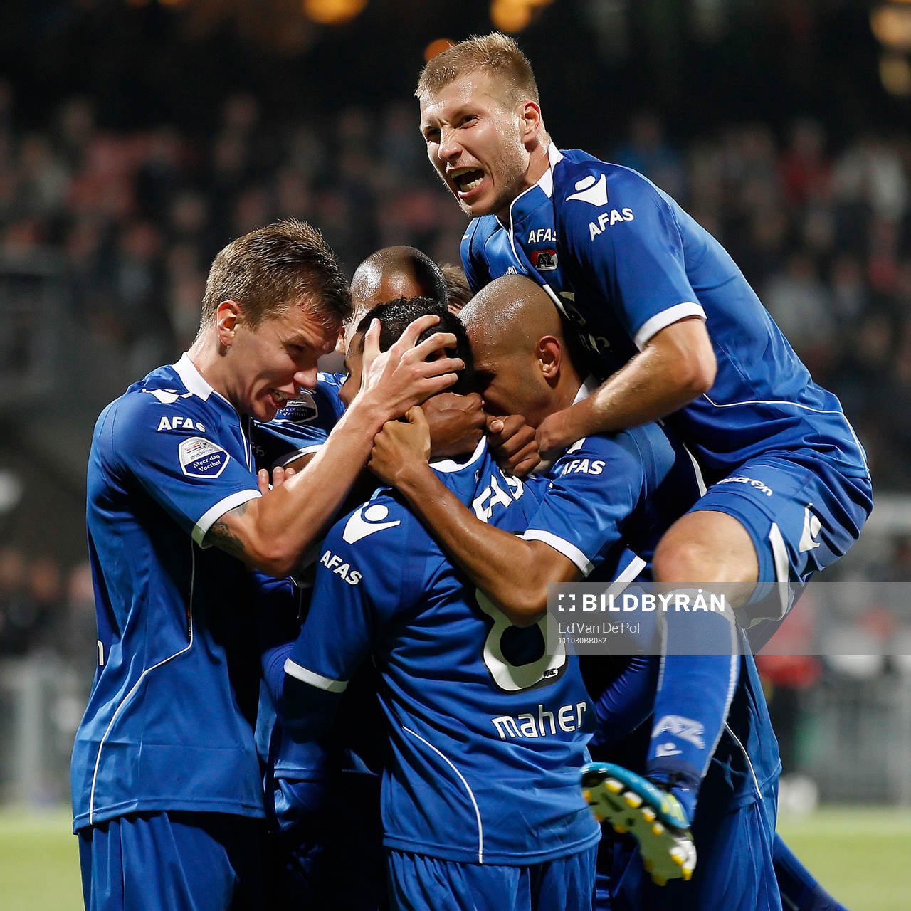   Adam Maher, AZ jubel efter mål med Ragnar Klavan och Pontus Wernbloom.