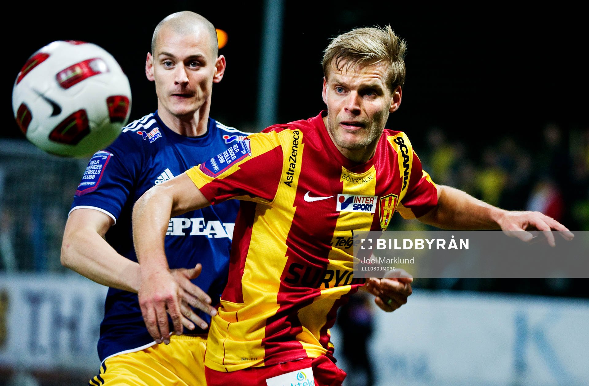 Jacob Augustsson, Ängelholm, i en närkamp med Johan