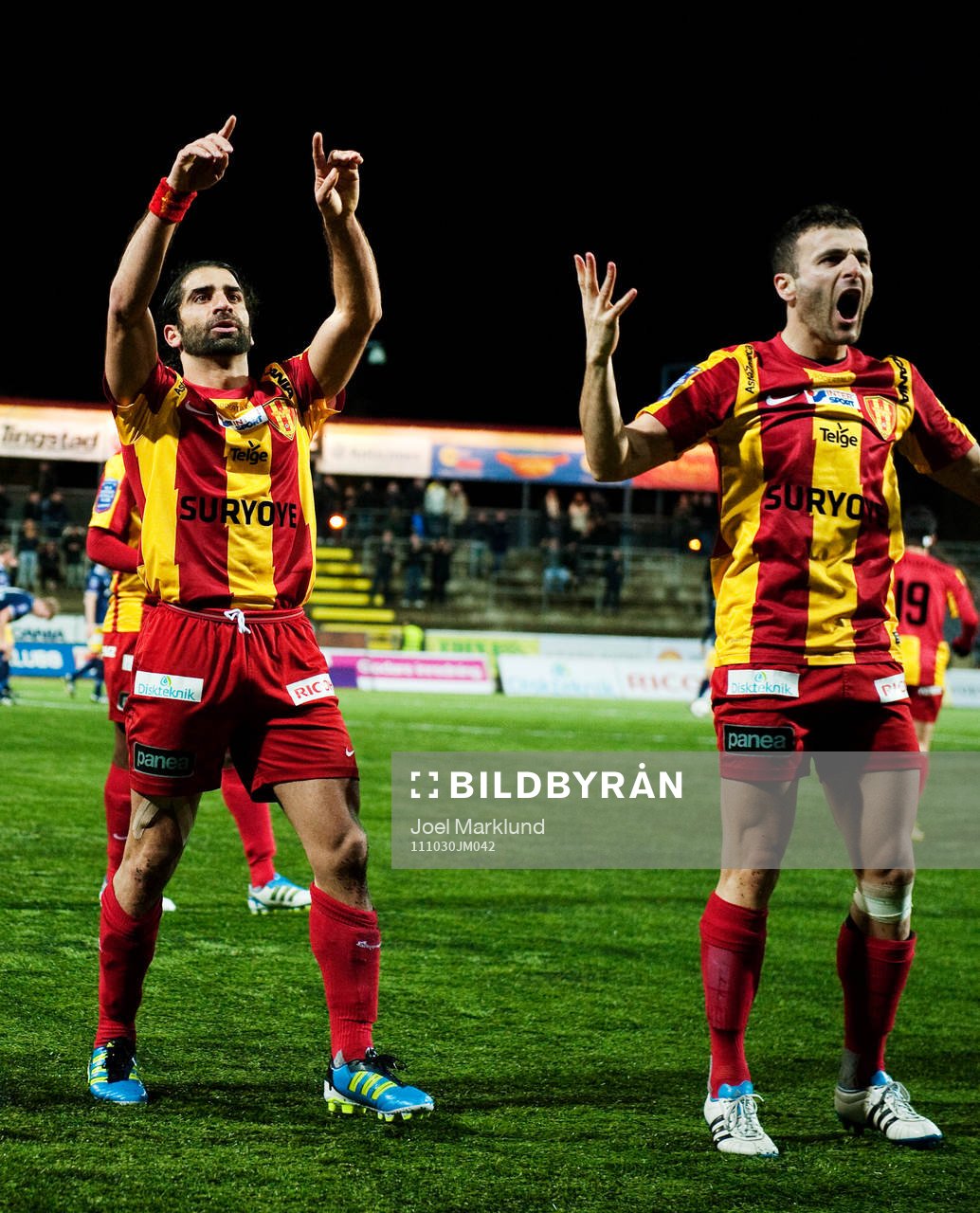  Abgar Barsom och Sharbel Touma, Syrianska, jubel efter 1-0-målet.