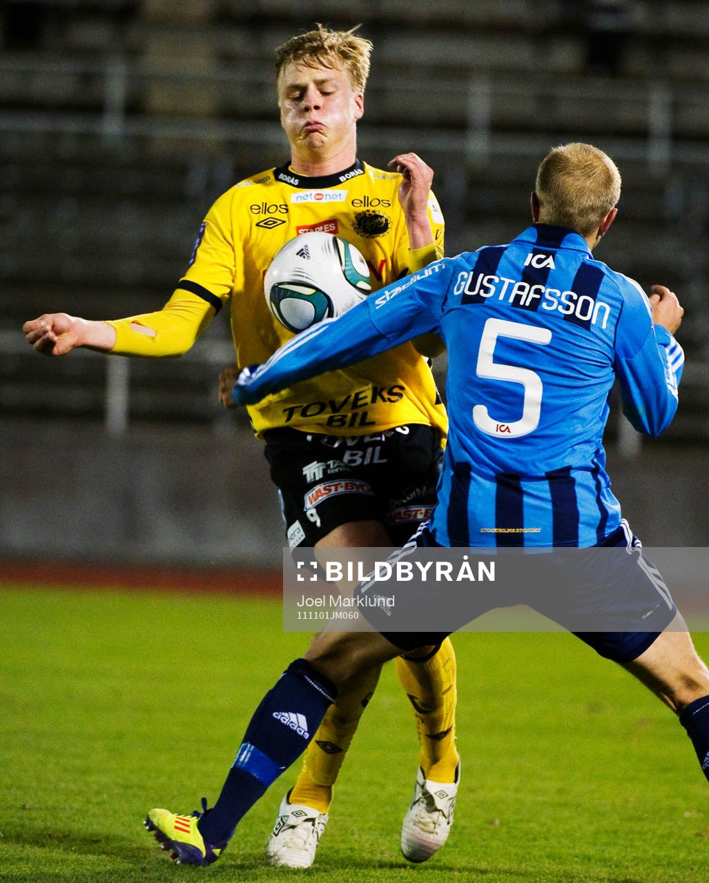 Per Frick, Elfsborg, stoppas av Petter Gustafsson,