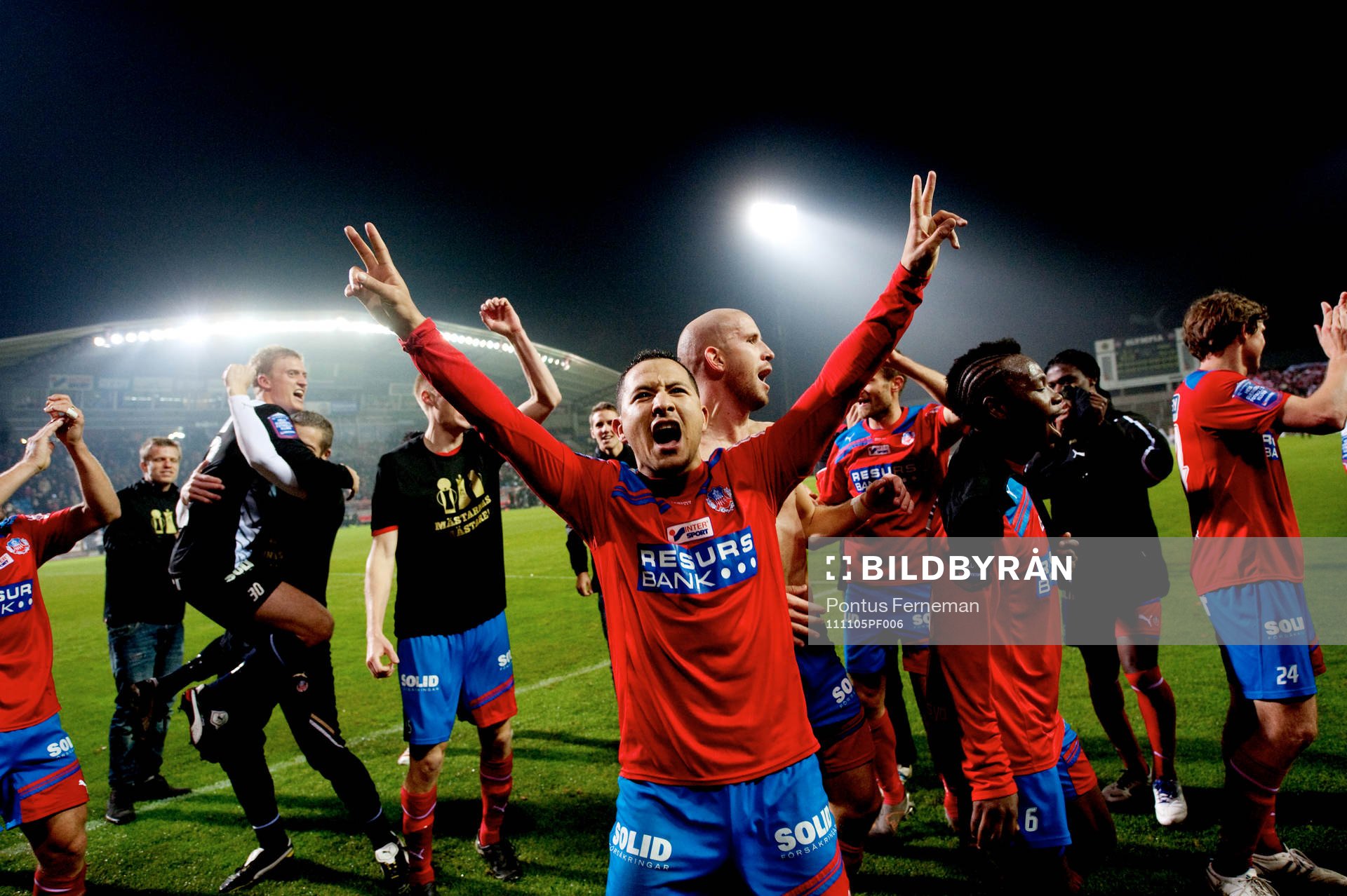 Rachid Bouaouzan, Helsingborg, firar guldet i Svenska