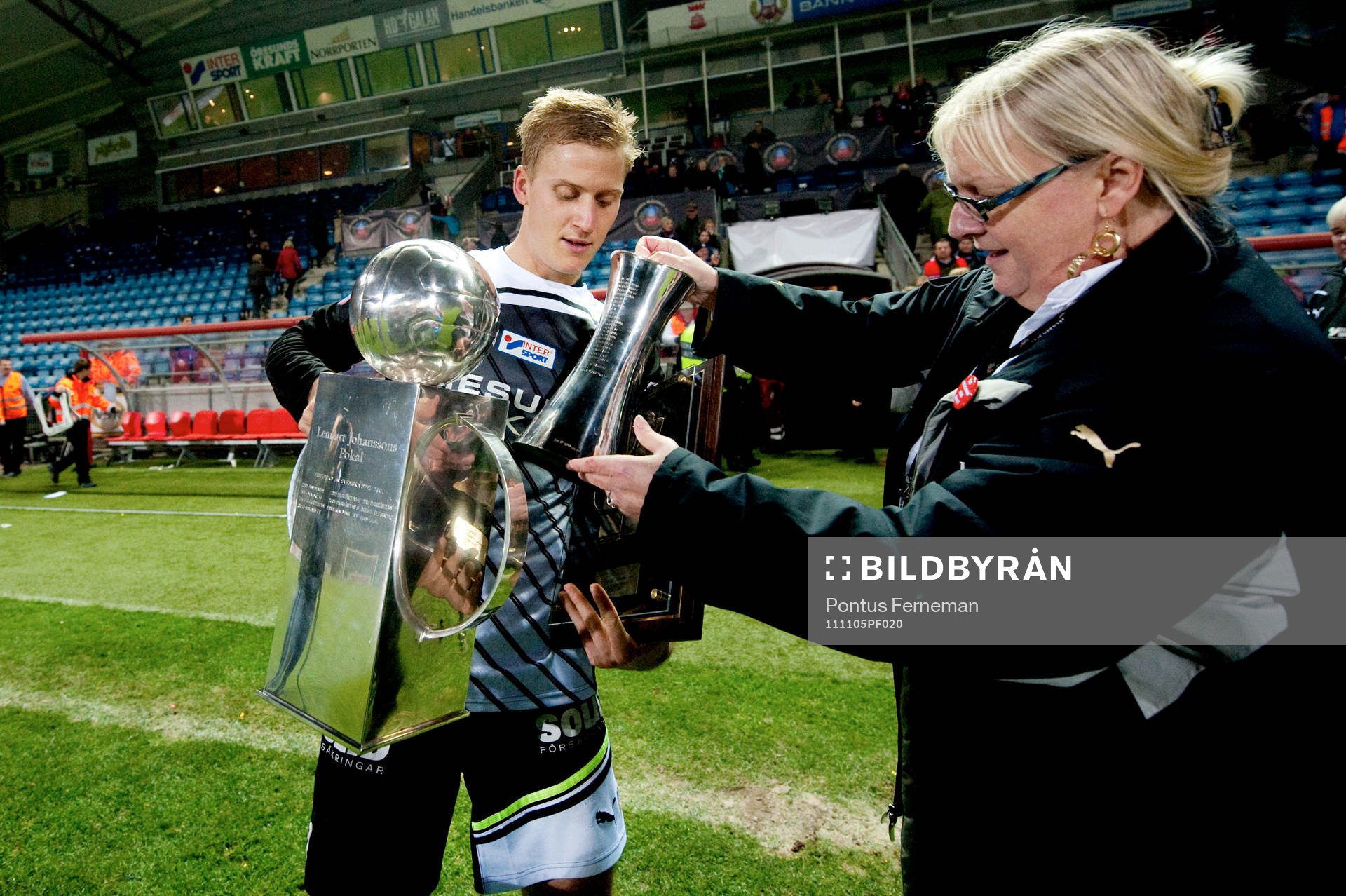 Pär Hansson, målvakt, Helsingborg, med alla tre bucklor.