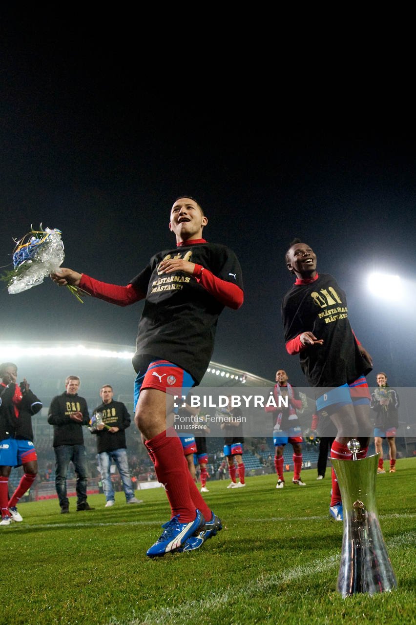 Rachid Bouaouzan, May Mahlangu, dansar kring bucklan,
