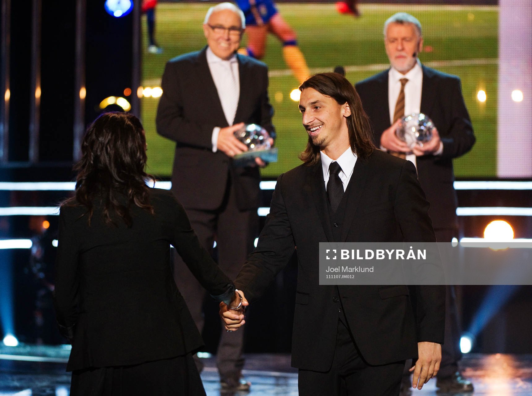 Lotta Schelin och Zlatan Ibrahimovic gratulerar varandra