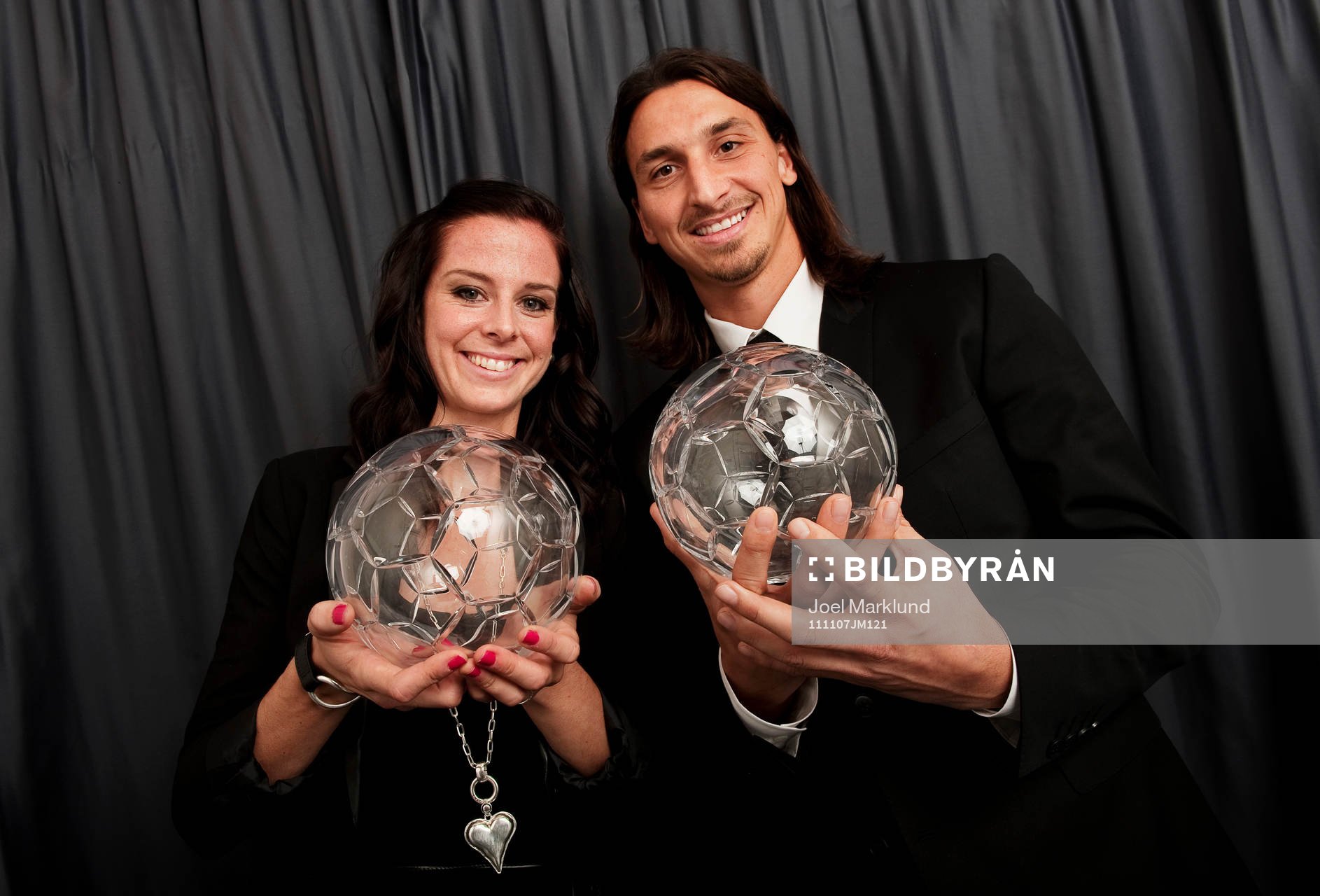 Vinnarna av Årets forward, dam och herr: Lotta Schelin,